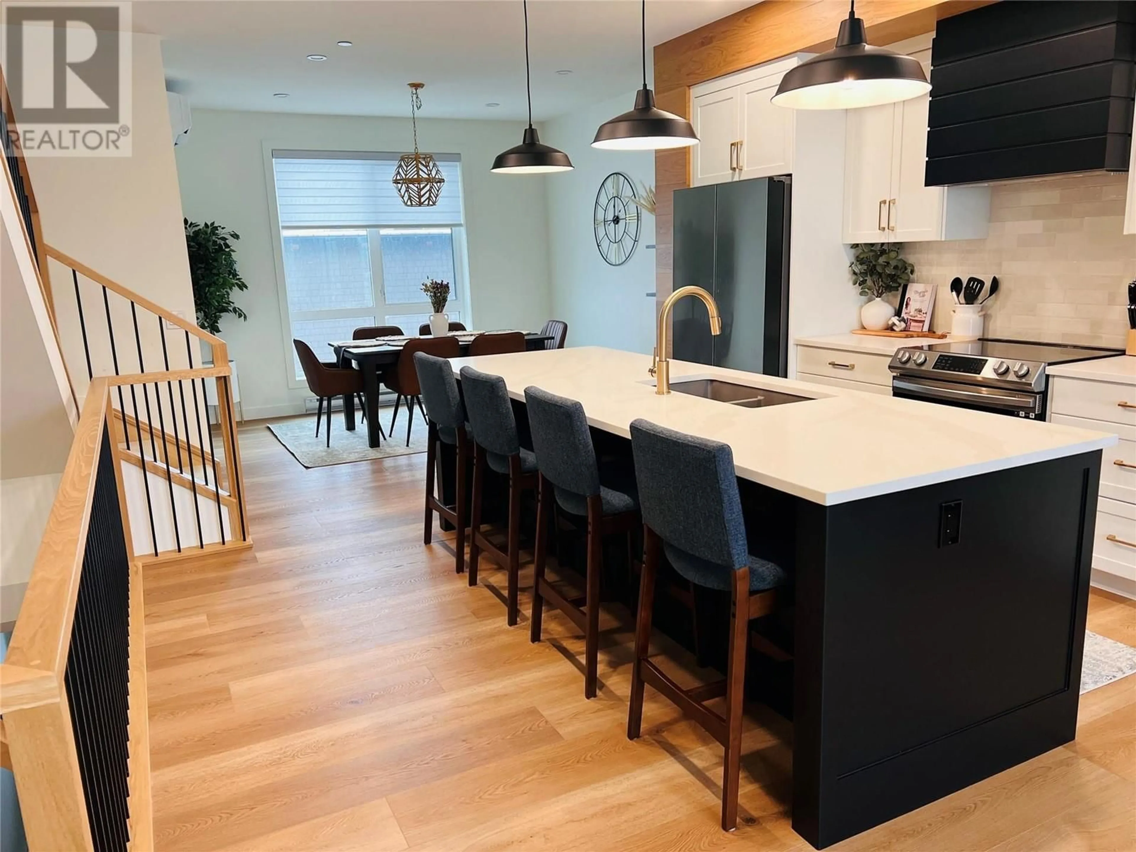 Open concept kitchen, unknown for 403 - 510 14TH STREET, Invermere British Columbia V0A1K0