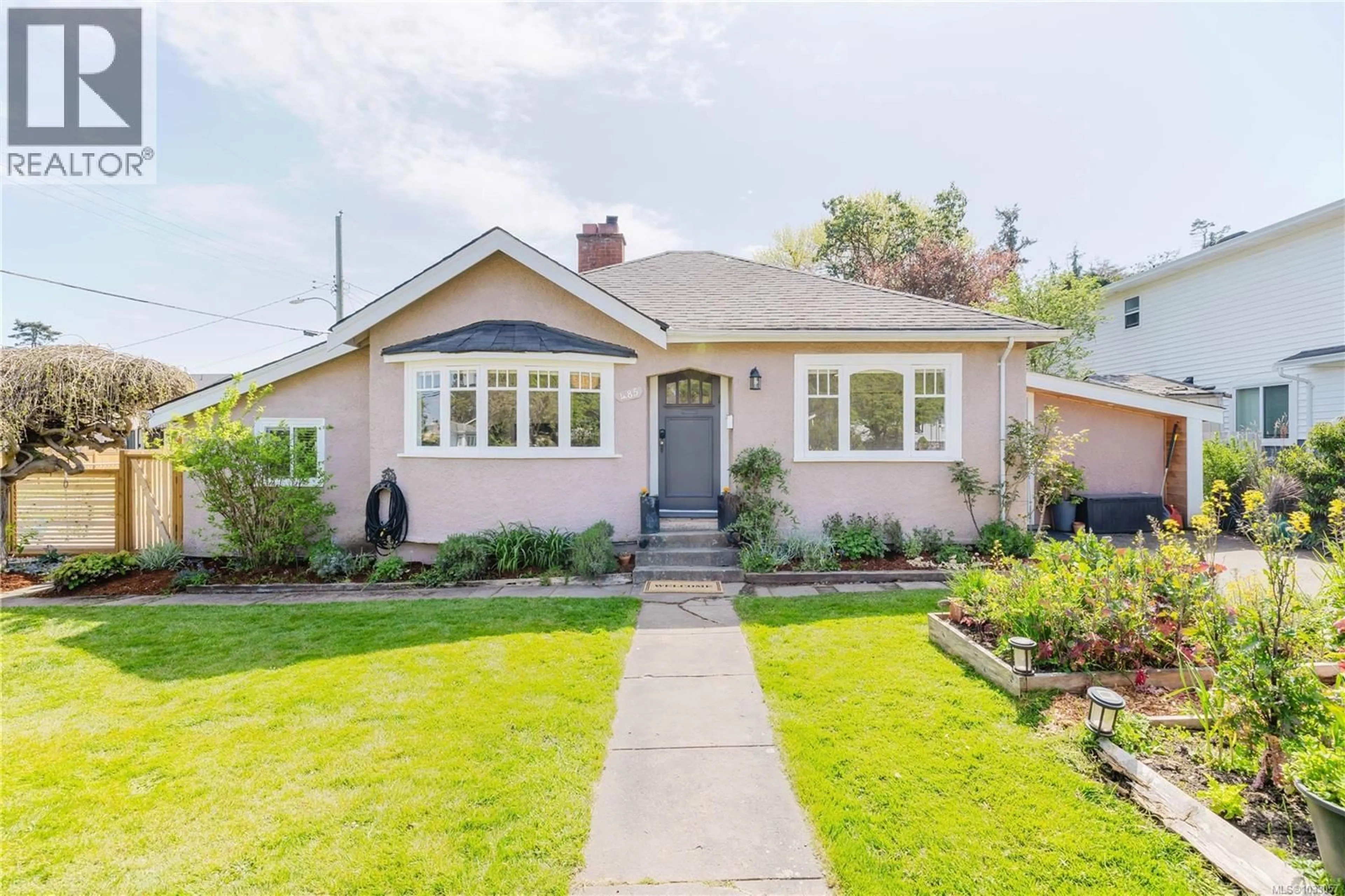 Home with brick exterior material, street for 485 MARIGOLD ROAD, Saanich British Columbia V8Z4R3