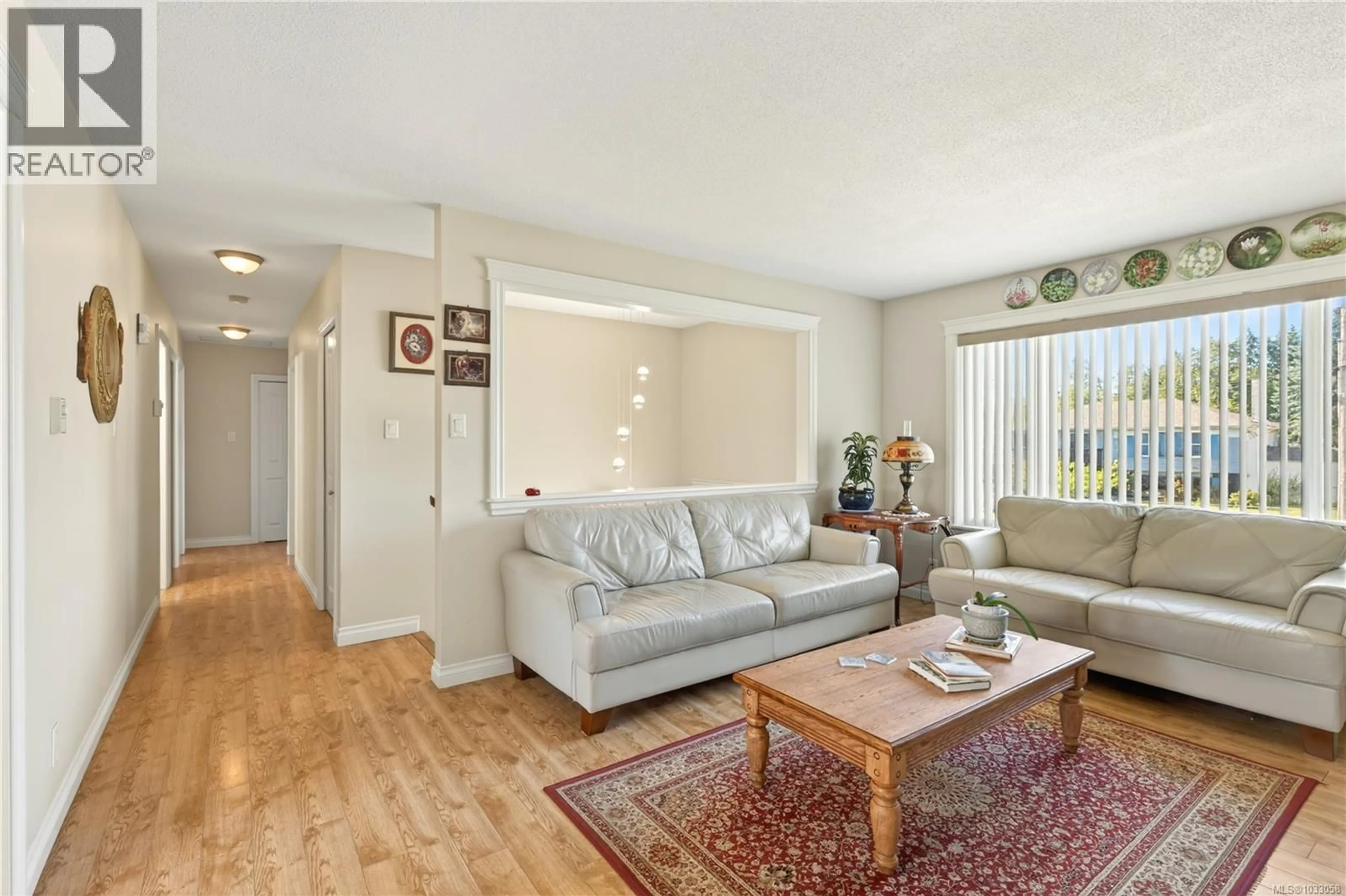 Living room with furniture, unknown for 441 DEERING STREET, Nanaimo British Columbia V9R6E5