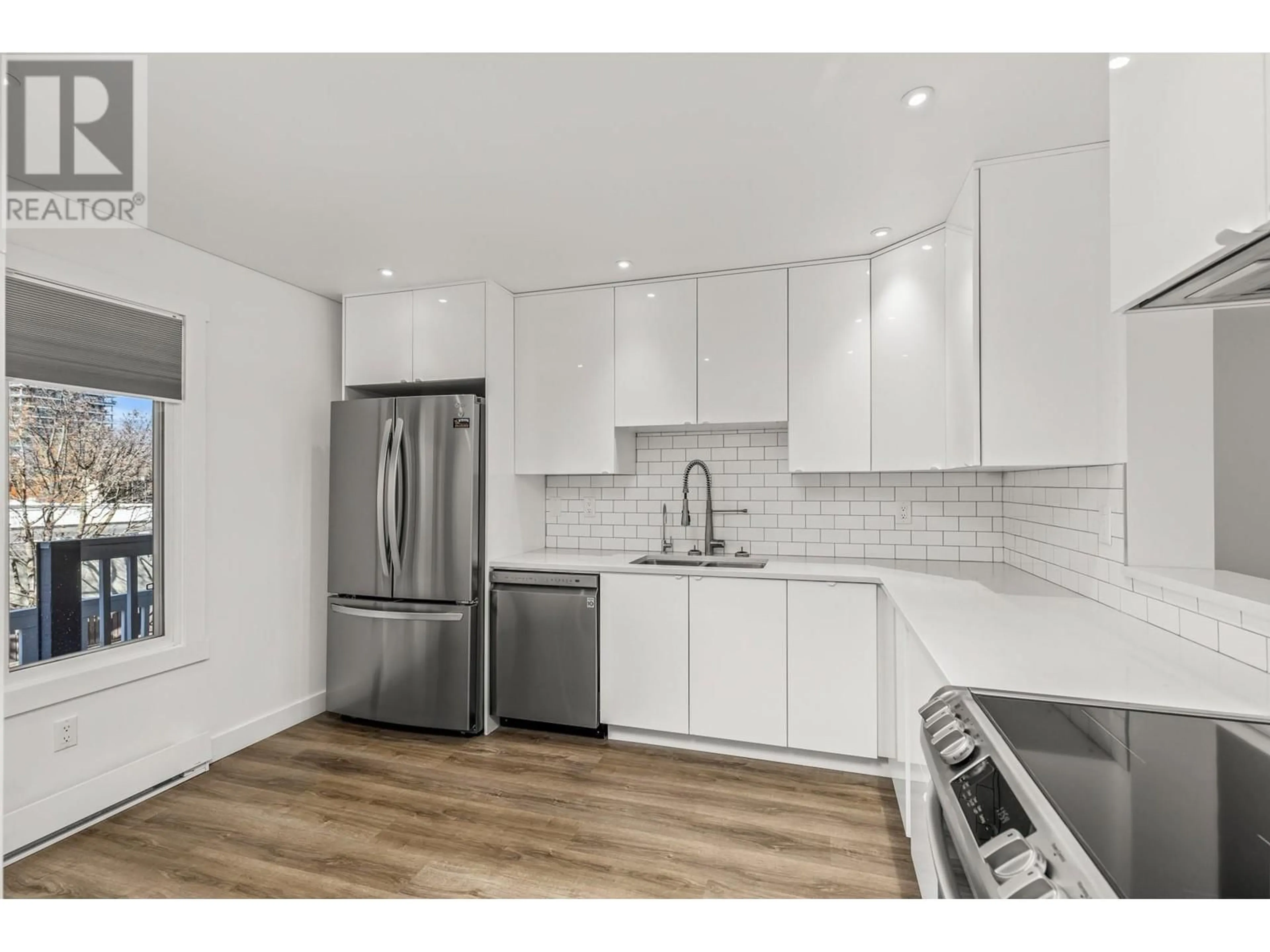 Open concept kitchen, unknown for 3000 Richter Street Unit# 21, Kelowna British Columbia V1Y8M5