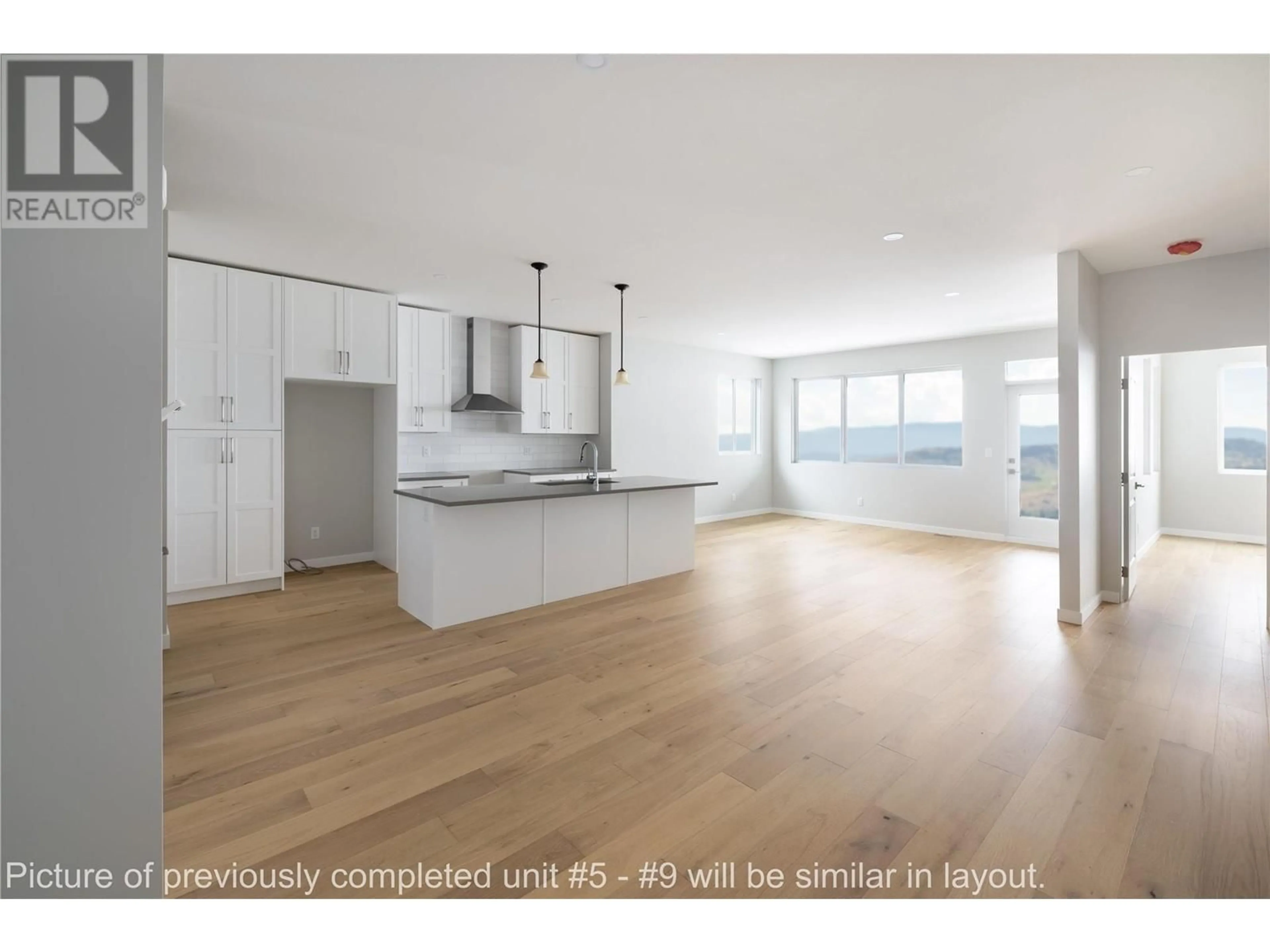 Open concept kitchen, unknown for 595 Vineyard Way N Unit# 9, Vernon British Columbia V1H2M2