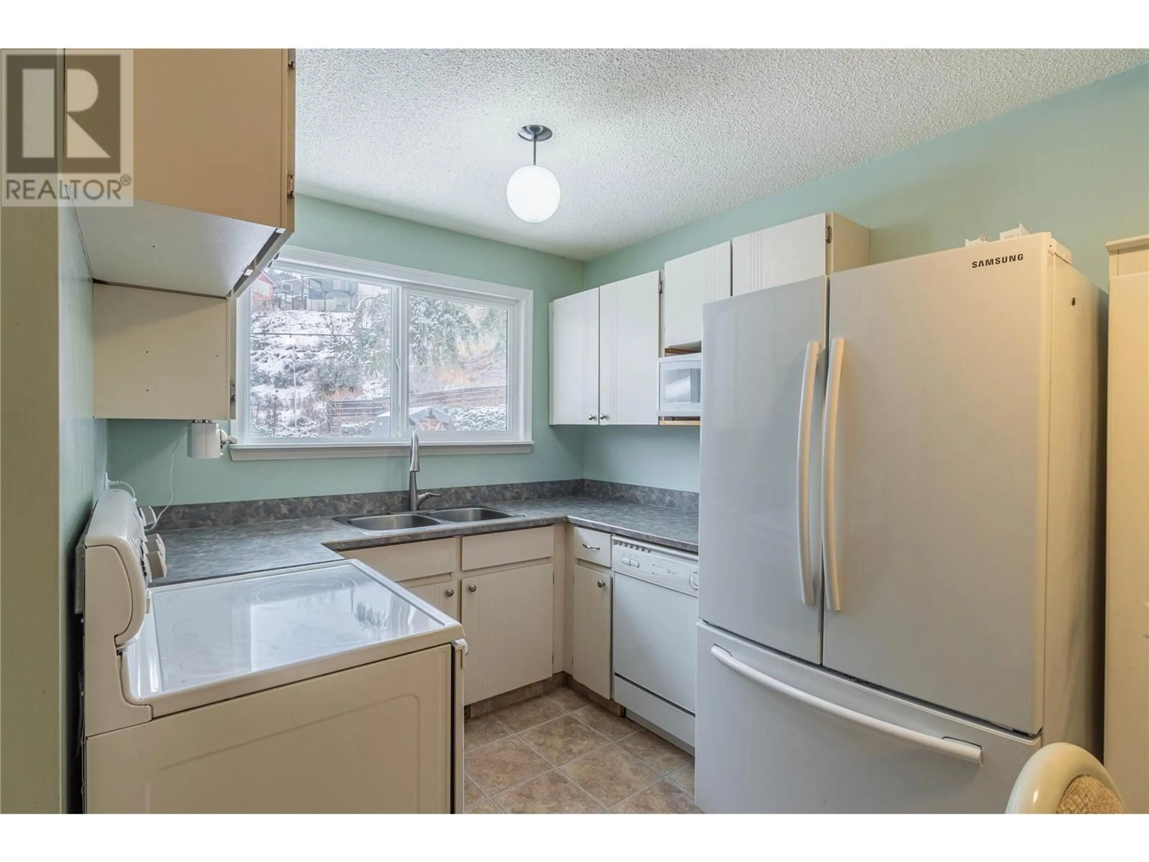 Standard kitchen, unknown for 5622 NORLAND Drive, Kamloops British Columbia V2C5H9