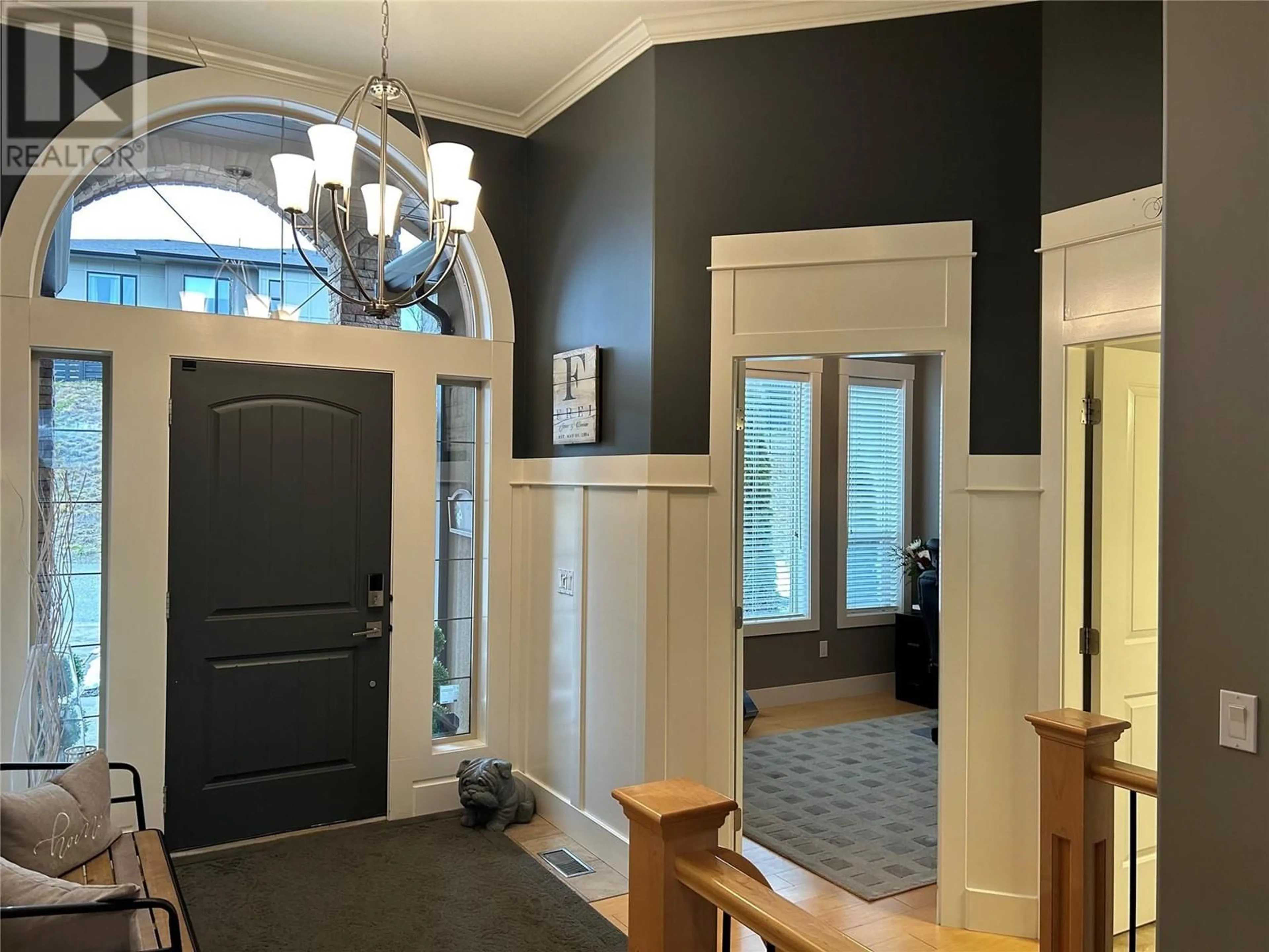 Indoor entryway for 12686 Cliffshore Drive, Lake Country British Columbia V4V2P6