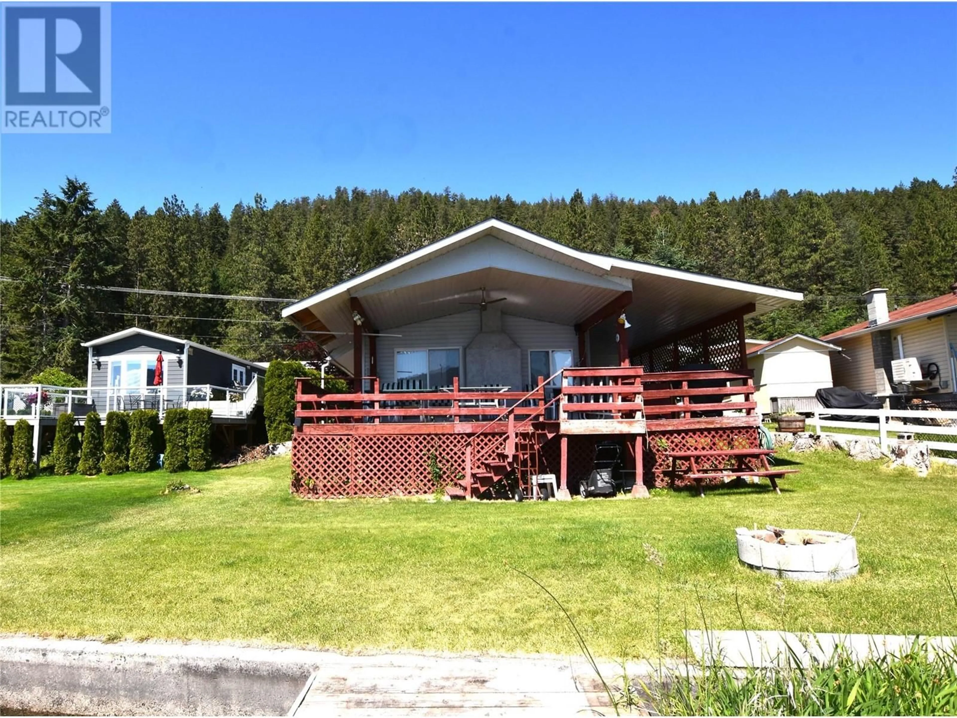 Home with vinyl exterior material, unknown for 10983 WESTSIDE ROAD, Vernon British Columbia V1H2H1