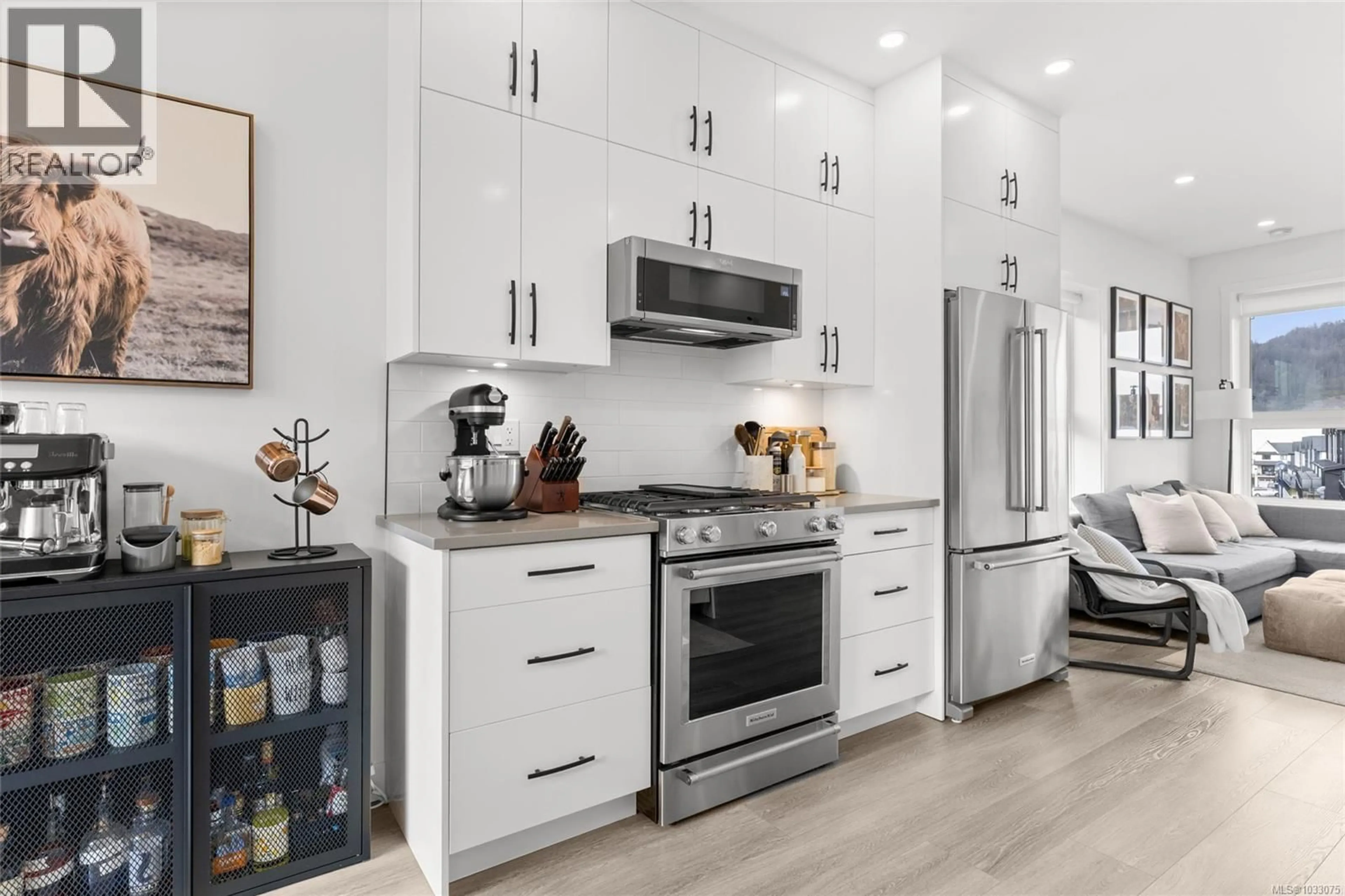 Contemporary kitchen, unknown for 1122 PULLMAN CLOSE, Langford British Columbia V9B6Z1