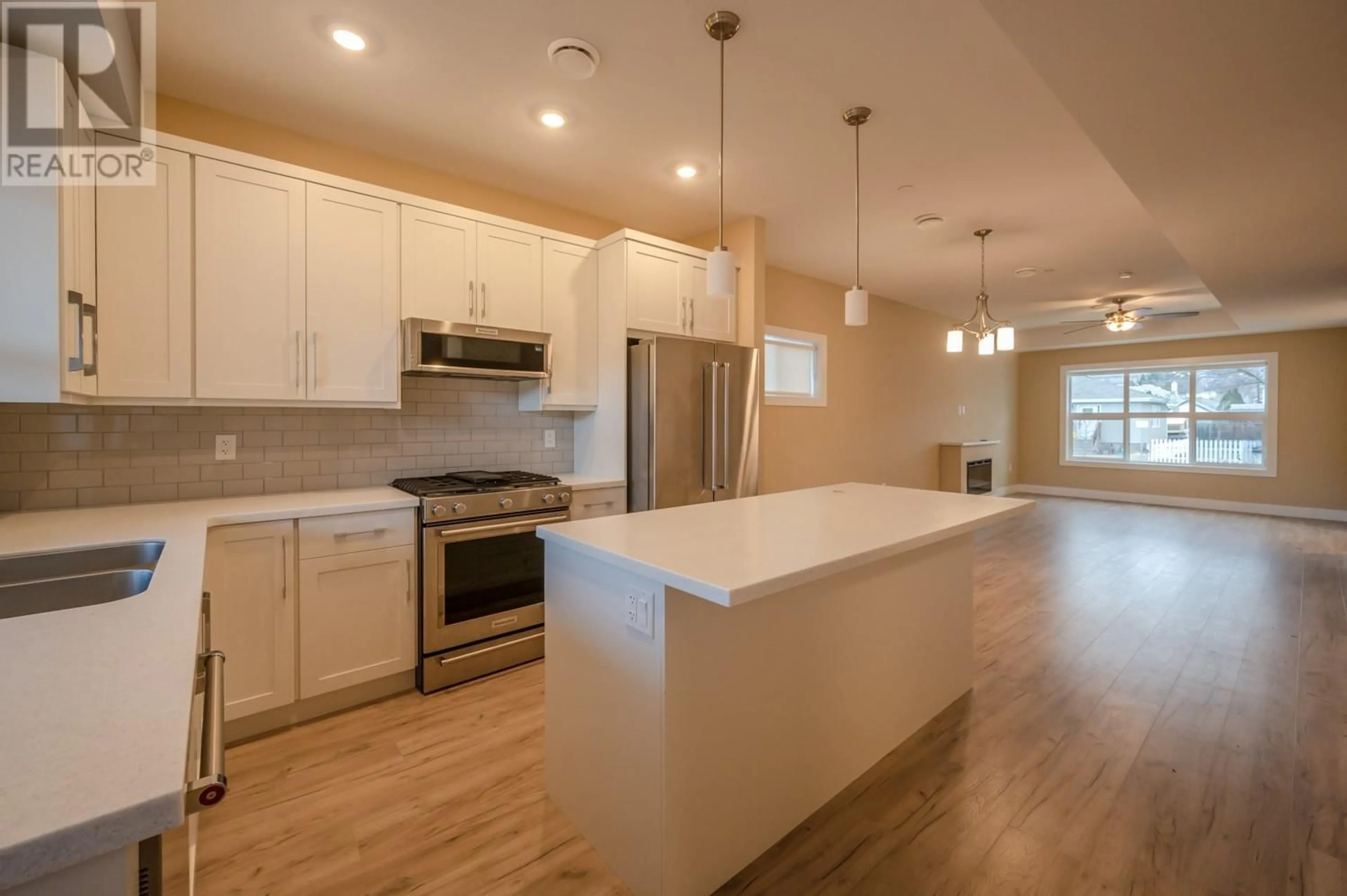 Open concept kitchen, unknown for 651 Braid Street Unit# 101, Penticton British Columbia V2A4Y6