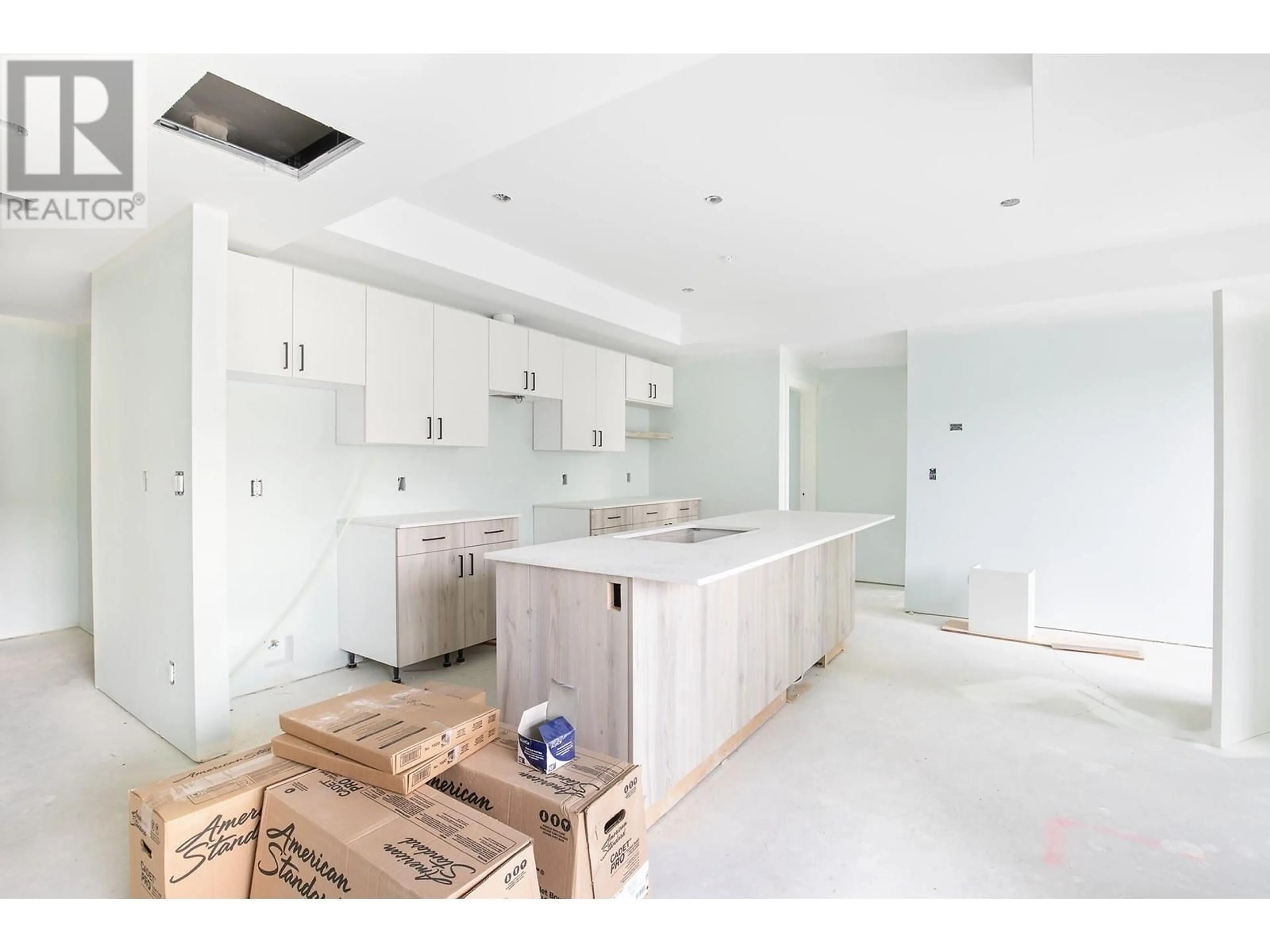 Open concept kitchen, ceramic/tile floor for 505 - 207 ROYAL AVENUE, Kamloops British Columbia V2H1T7