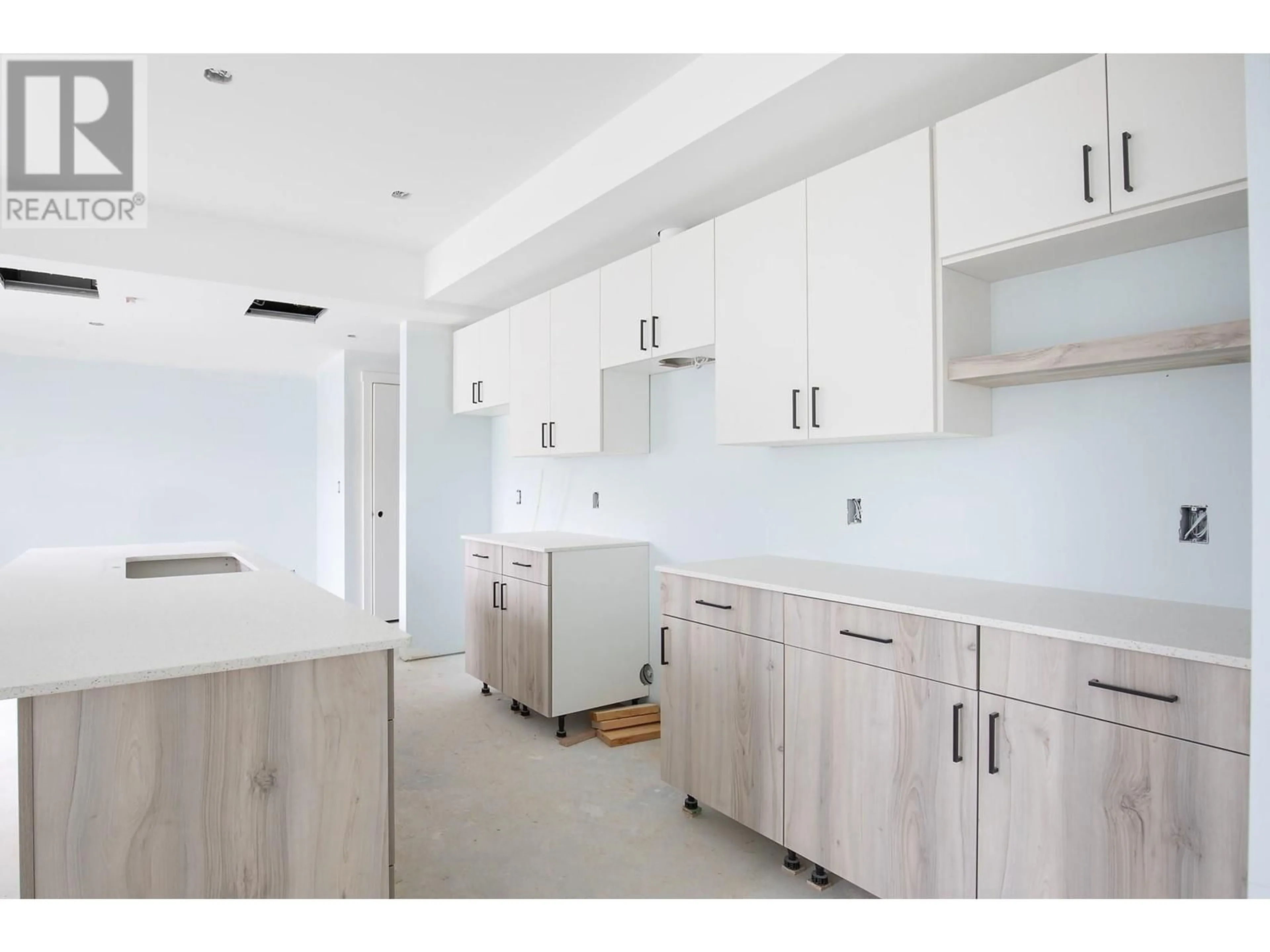 Open concept kitchen, unknown for 201 - 207 ROYAL AVENUE, Kamloops British Columbia V2H1T7