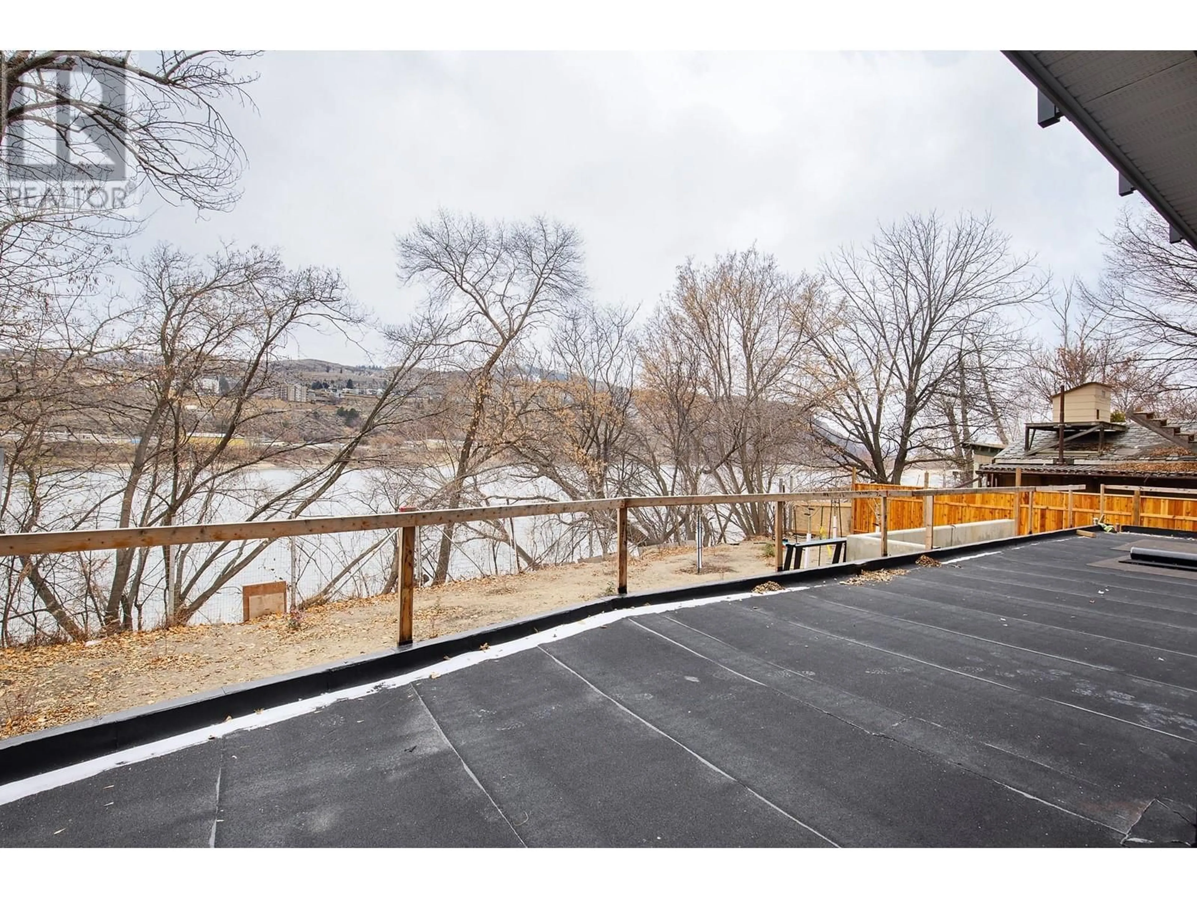 Patio, water/lake/river/ocean view for 215 ROYAL Avenue Unit# 105, Kamloops British Columbia V2H1T7