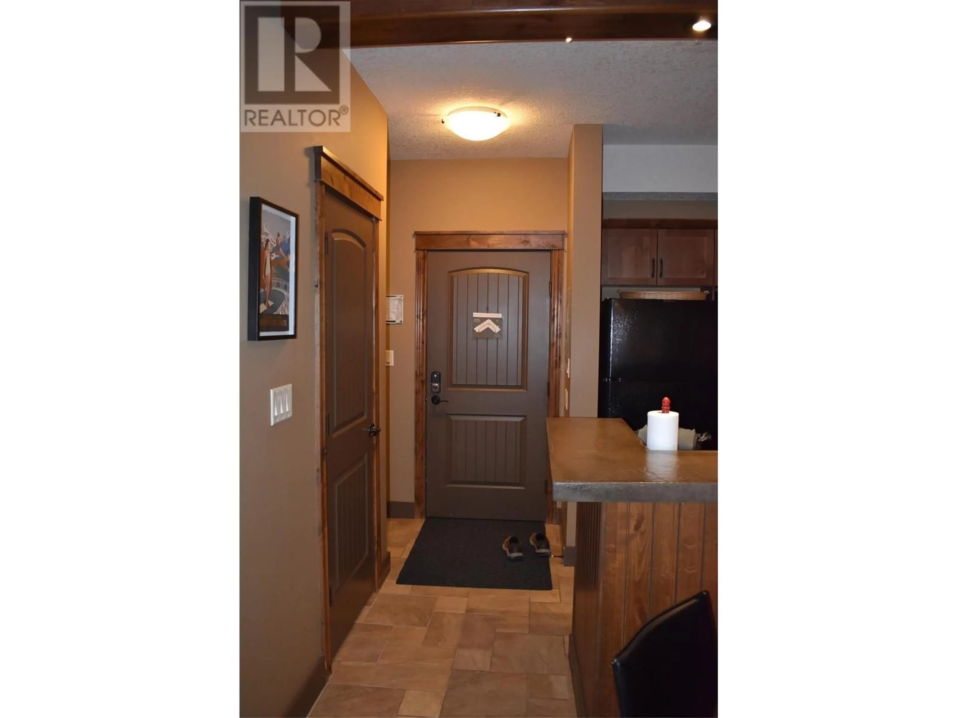 Indoor foyer for 7495 COLUMBIA Avenue Unit# 1204 Lot# SL , Radium Hot Springs British Columbia V0A1M0