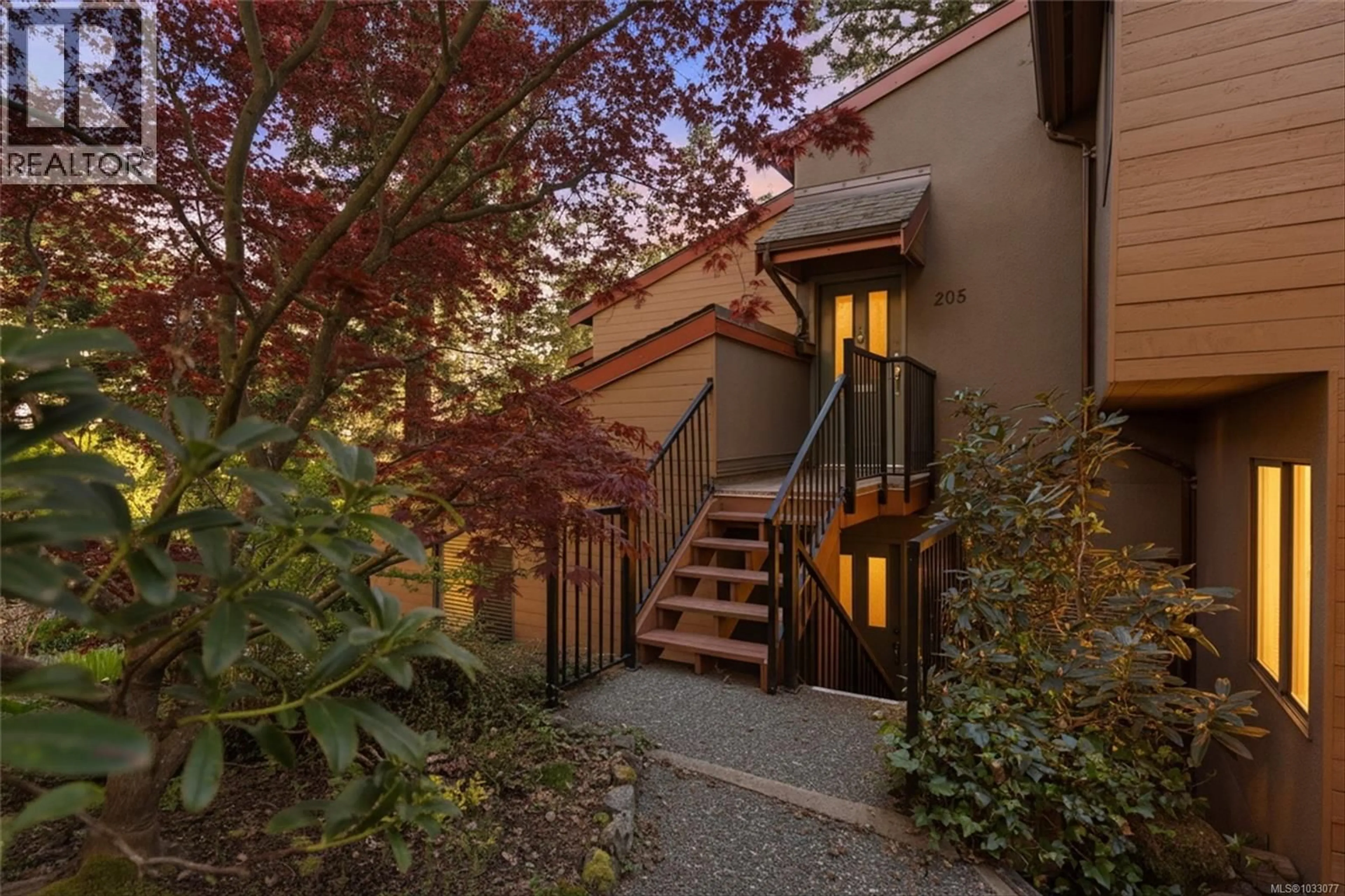 Unknown for 205 - 2341 HARBOUR ROAD, Sidney British Columbia V8L3X8