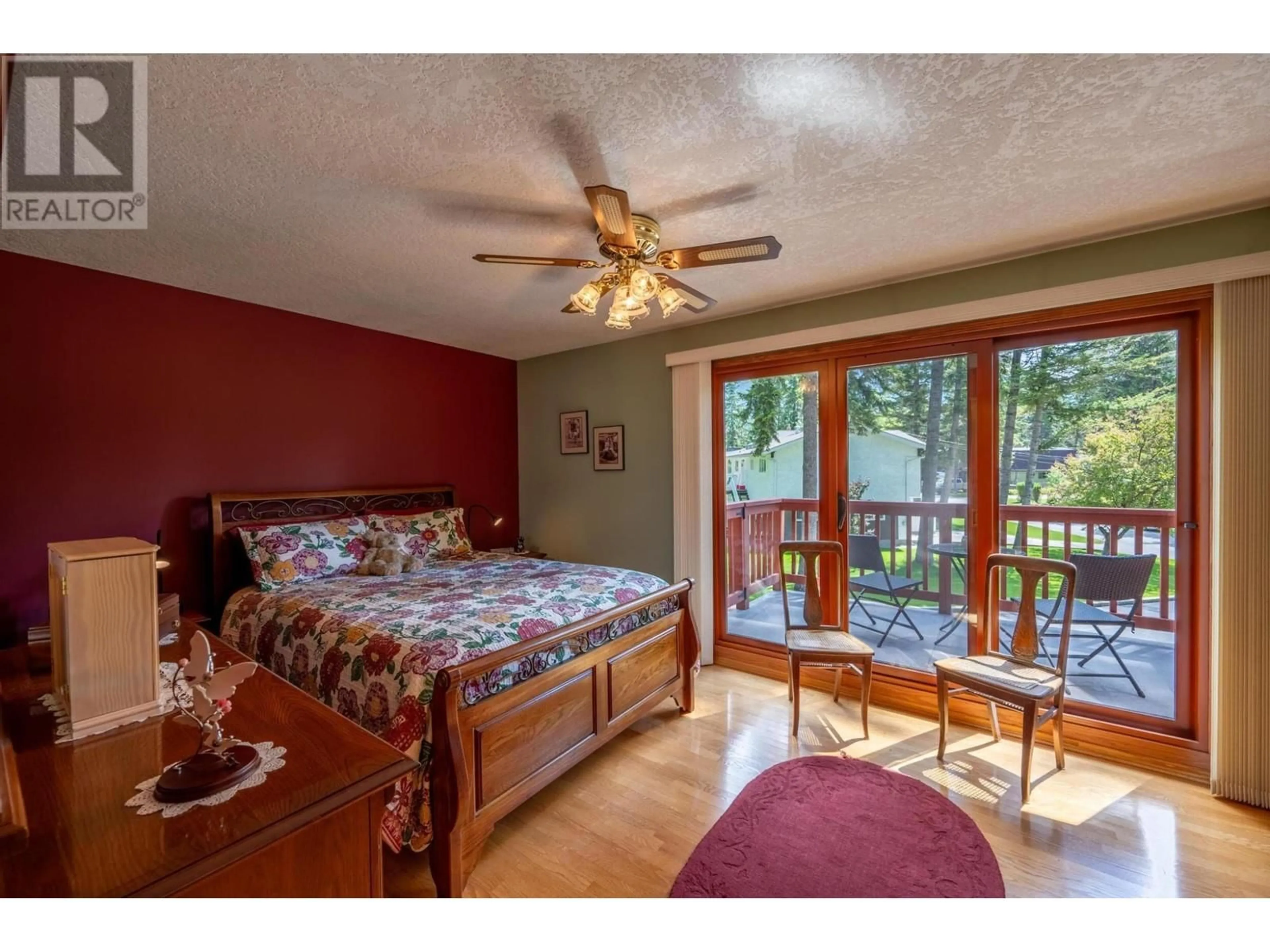 Bedroom with bed, wood/laminate floor for 1309 SELKIRK Drive, Golden British Columbia V0A1H6