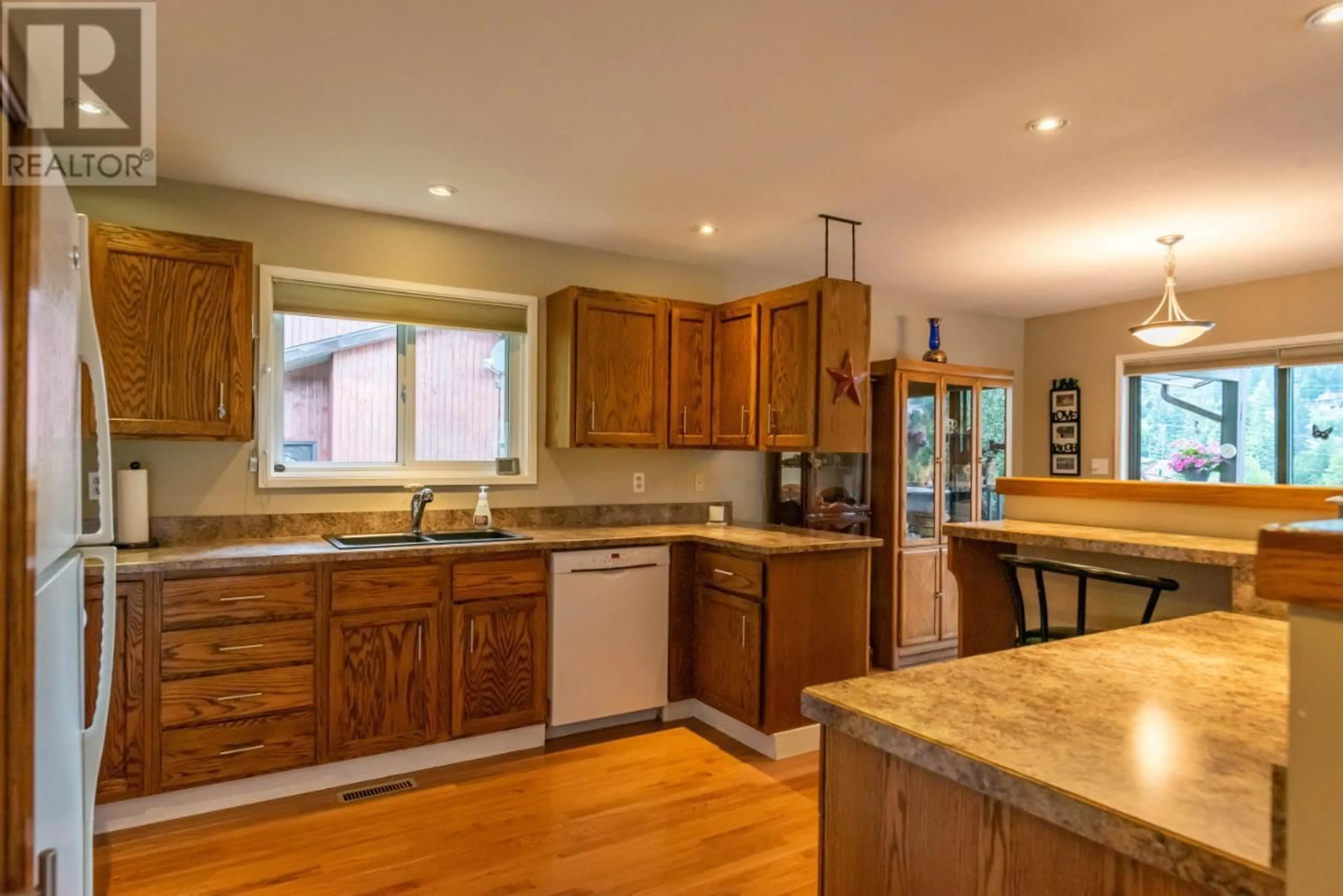 Open concept kitchen, unknown for 1415 EARL Street, Rossland British Columbia V0G1Y0