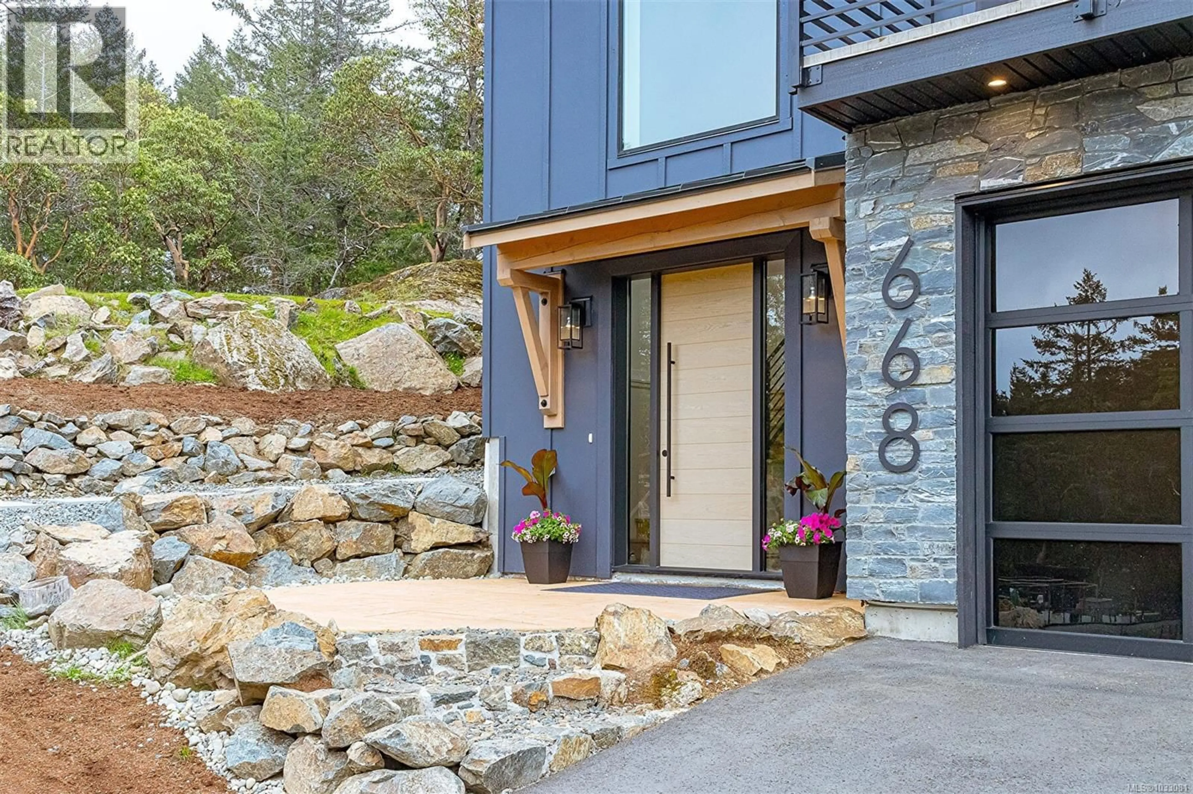 Unknown for 668 SOUTHWOOD DRIVE, Highlands British Columbia V9B6R9