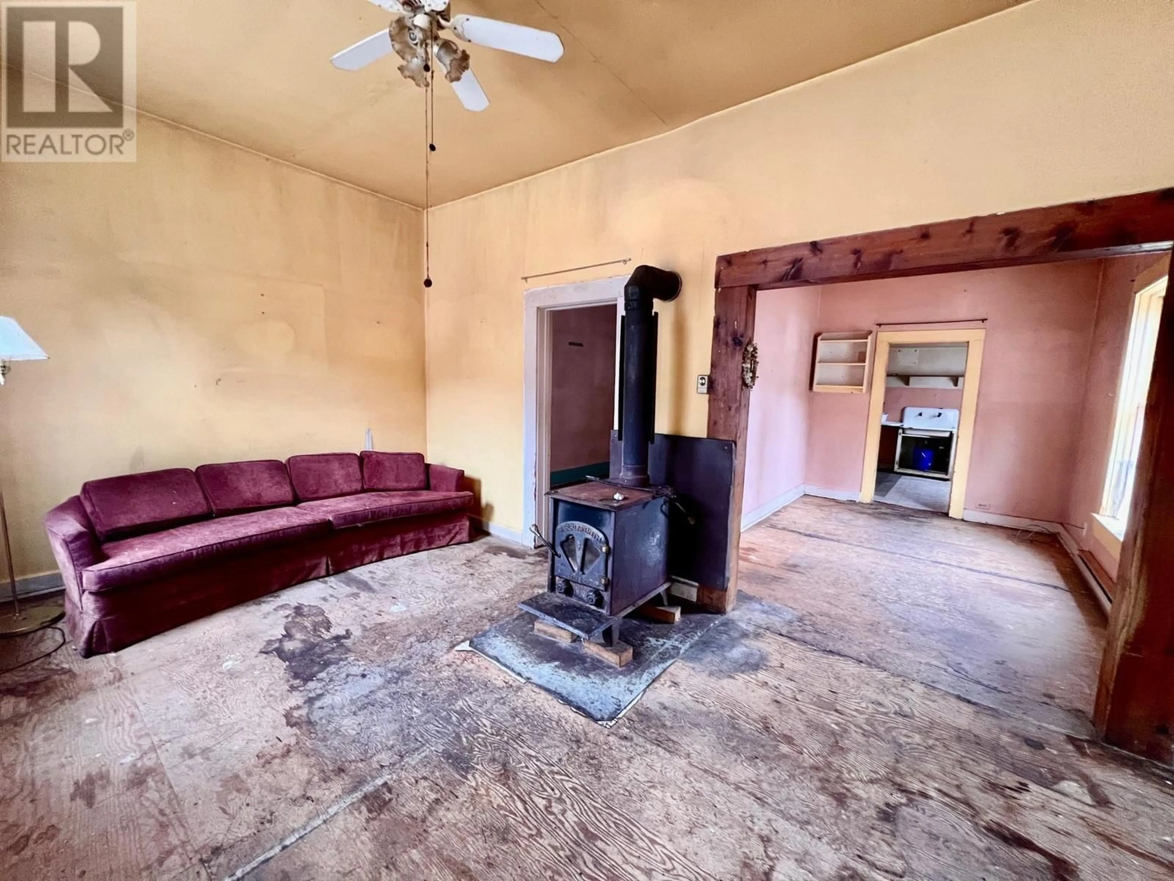 A pic of a room for 707 PARK STREET, Slocan British Columbia V0G2C0