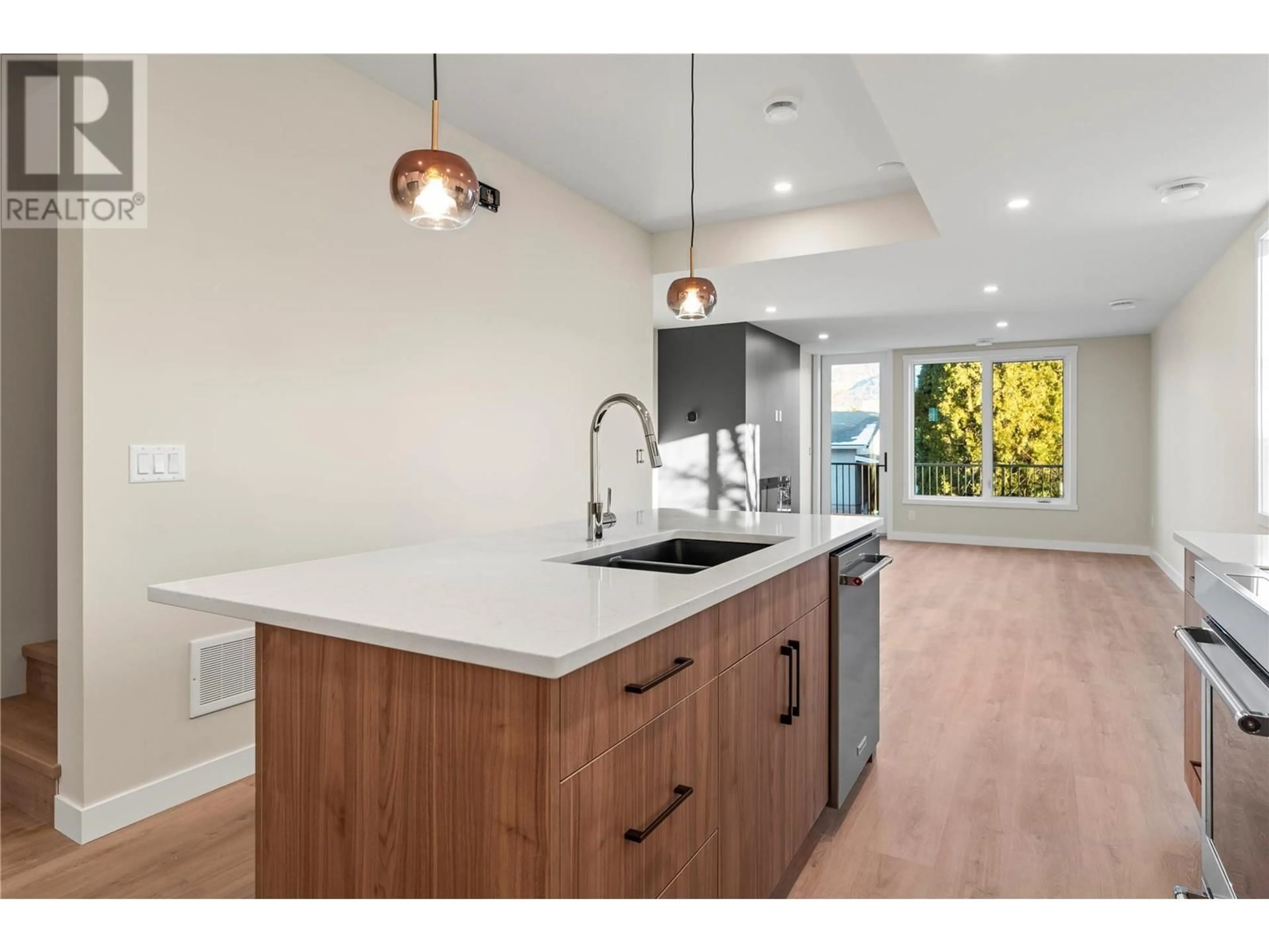 Open concept kitchen, unknown for 3 - 3907 26 STREET, Vernon British Columbia V1T4V5