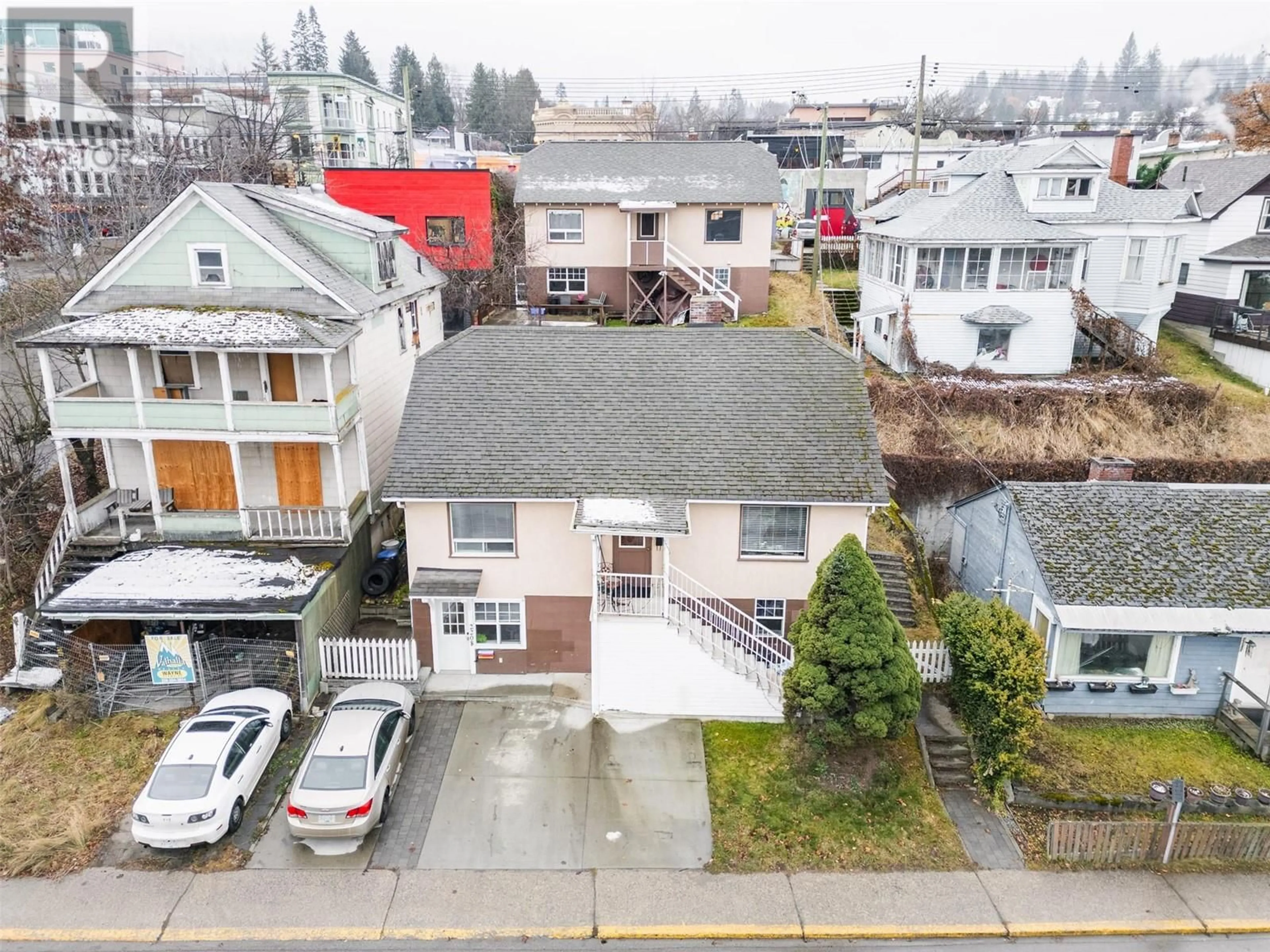 A pic from outside/outdoor area/front of a property/back of a property/a pic from drone, street for 220-222 Vernon Street, Nelson British Columbia V1L4E2