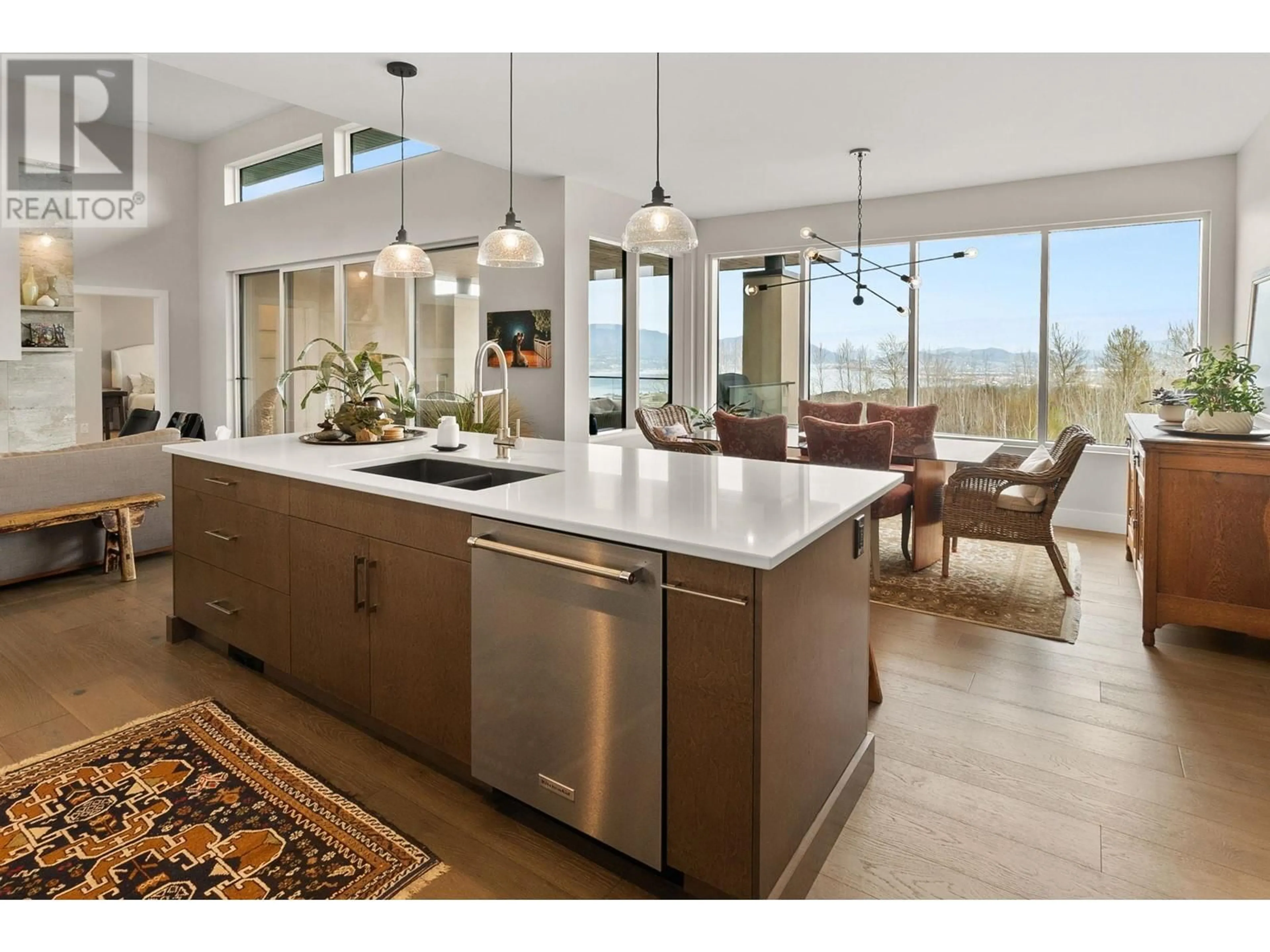 Open concept kitchen, unknown for 472 Sparrow Hawk Court, Kelowna British Columbia V1W0A6