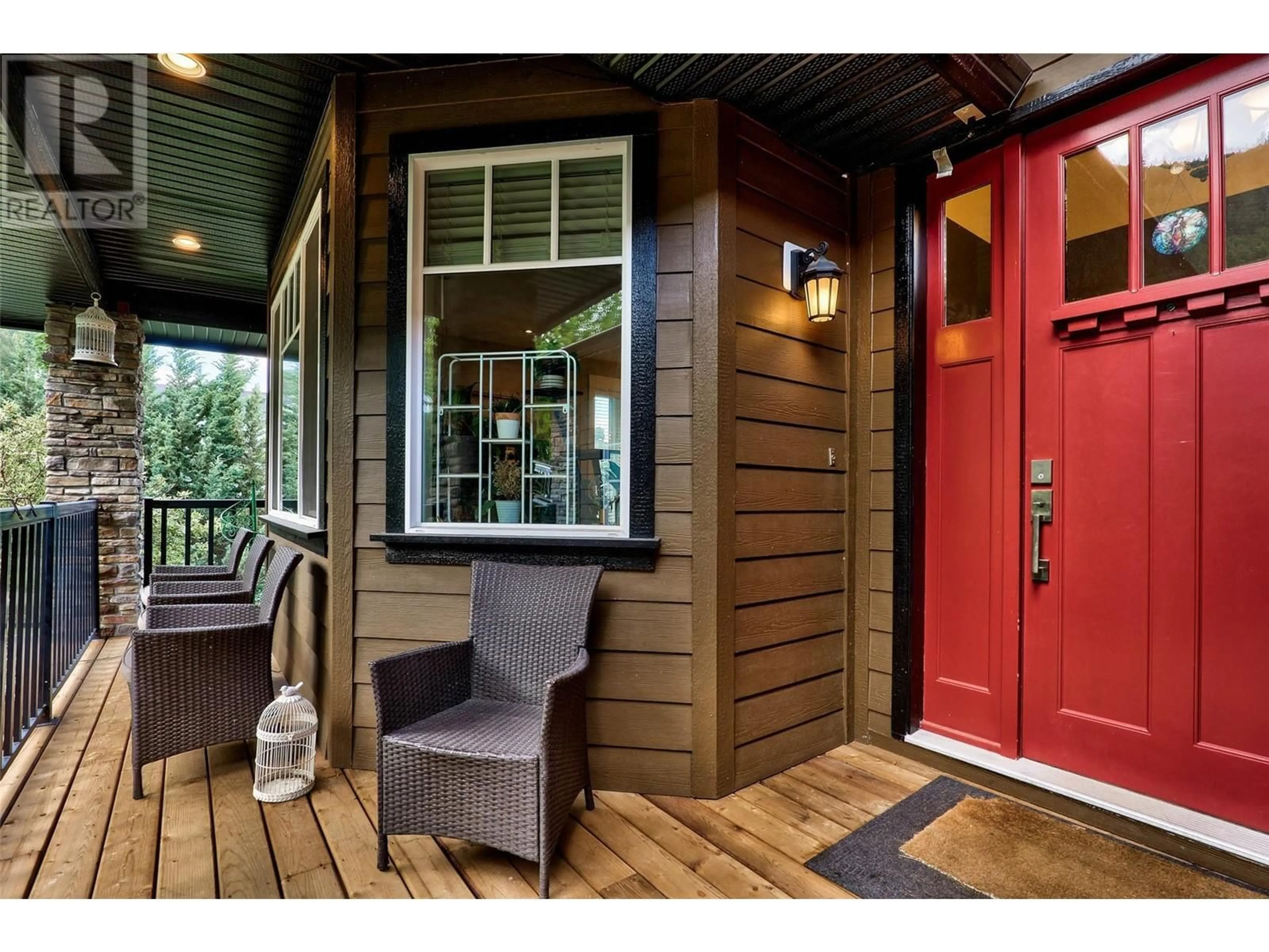 Indoor entryway for 2802 Squamish Court, Kamloops British Columbia V2E2K9