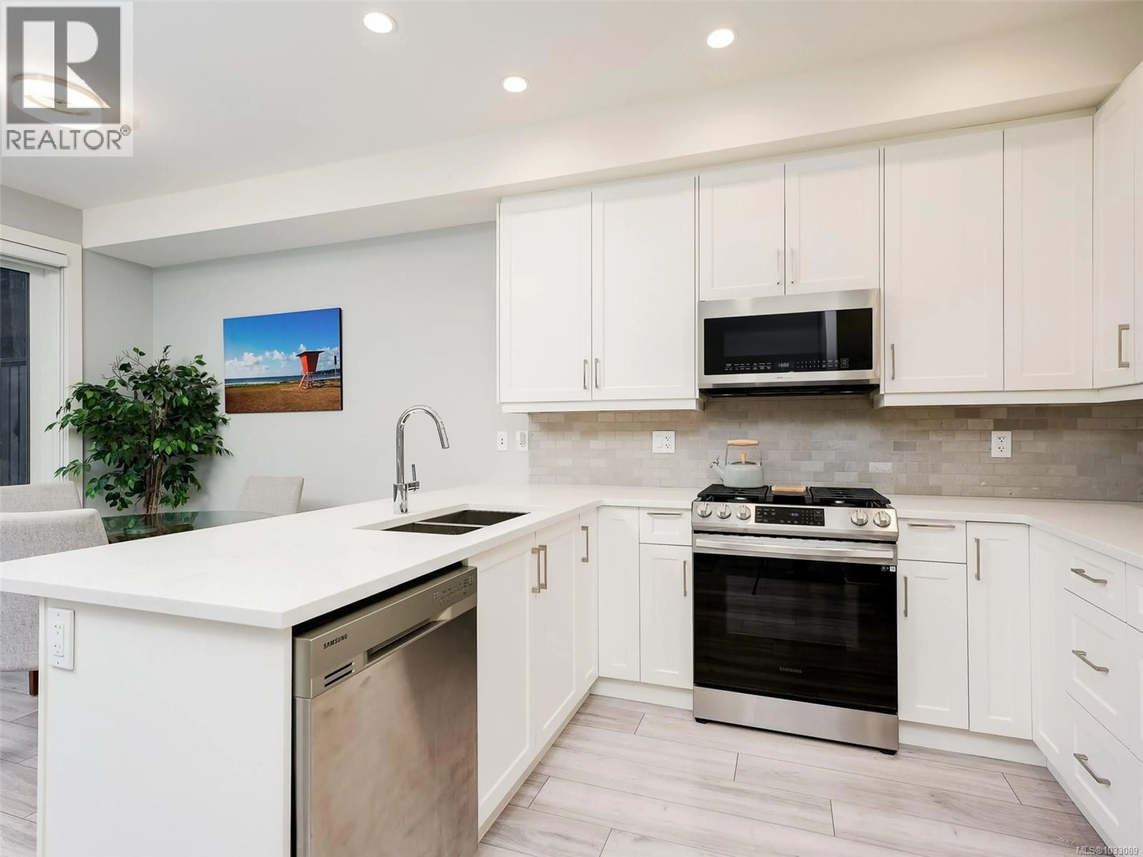 Open concept kitchen, ceramic/tile floor for 222 LONE OAK PLACE, Langford British Columbia V9B0X3