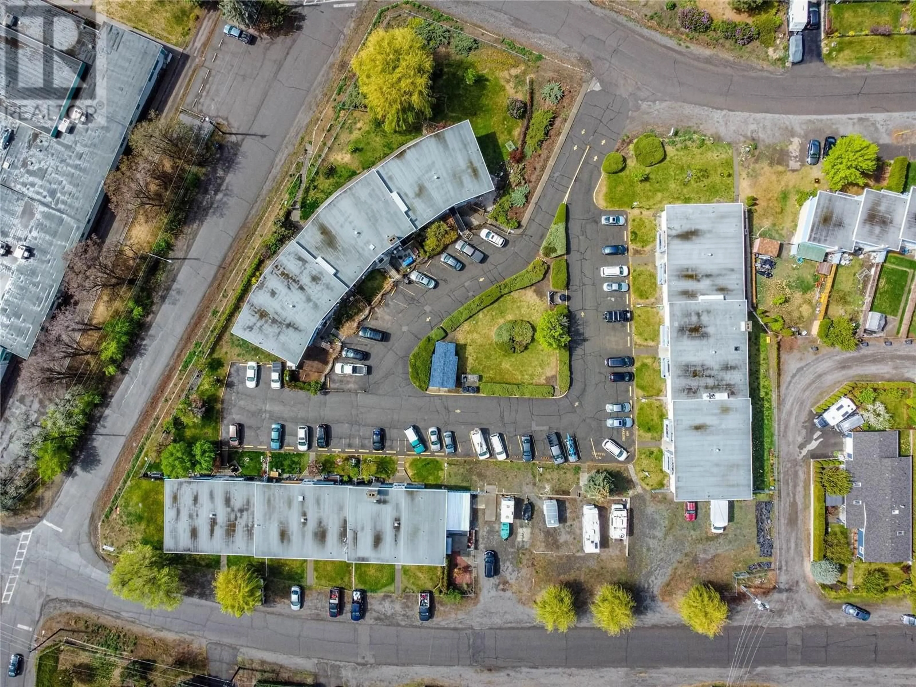 A pic from outside/outdoor area/front of a property/back of a property/a pic from drone, unknown for 825 HILL Street Unit# 101, Ashcroft British Columbia V0K1A0