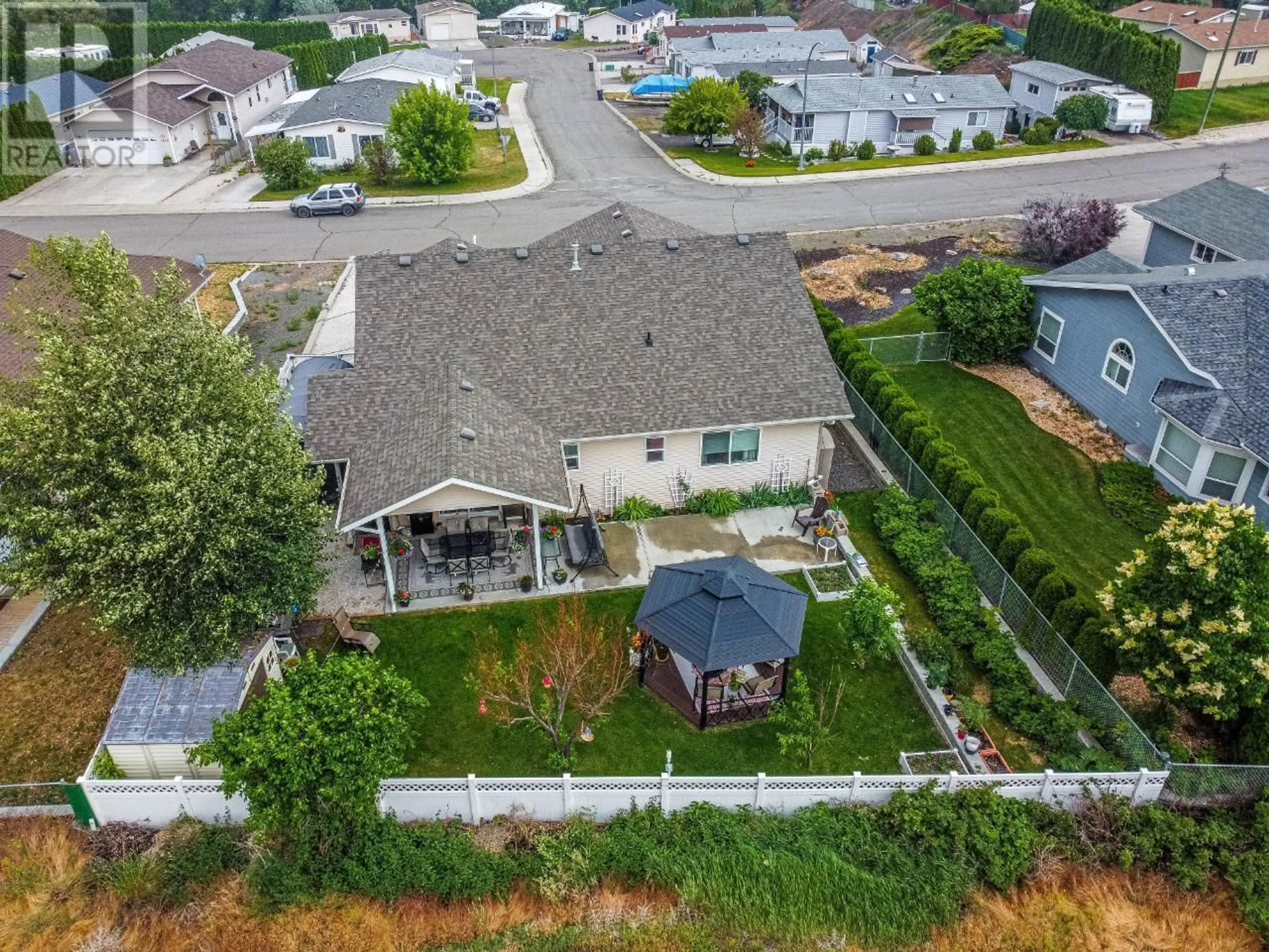 A pic from outside/outdoor area/front of a property/back of a property/a pic from drone, unknown for 1655 WOODBURN Drive, Cache Creek British Columbia V0K1H0