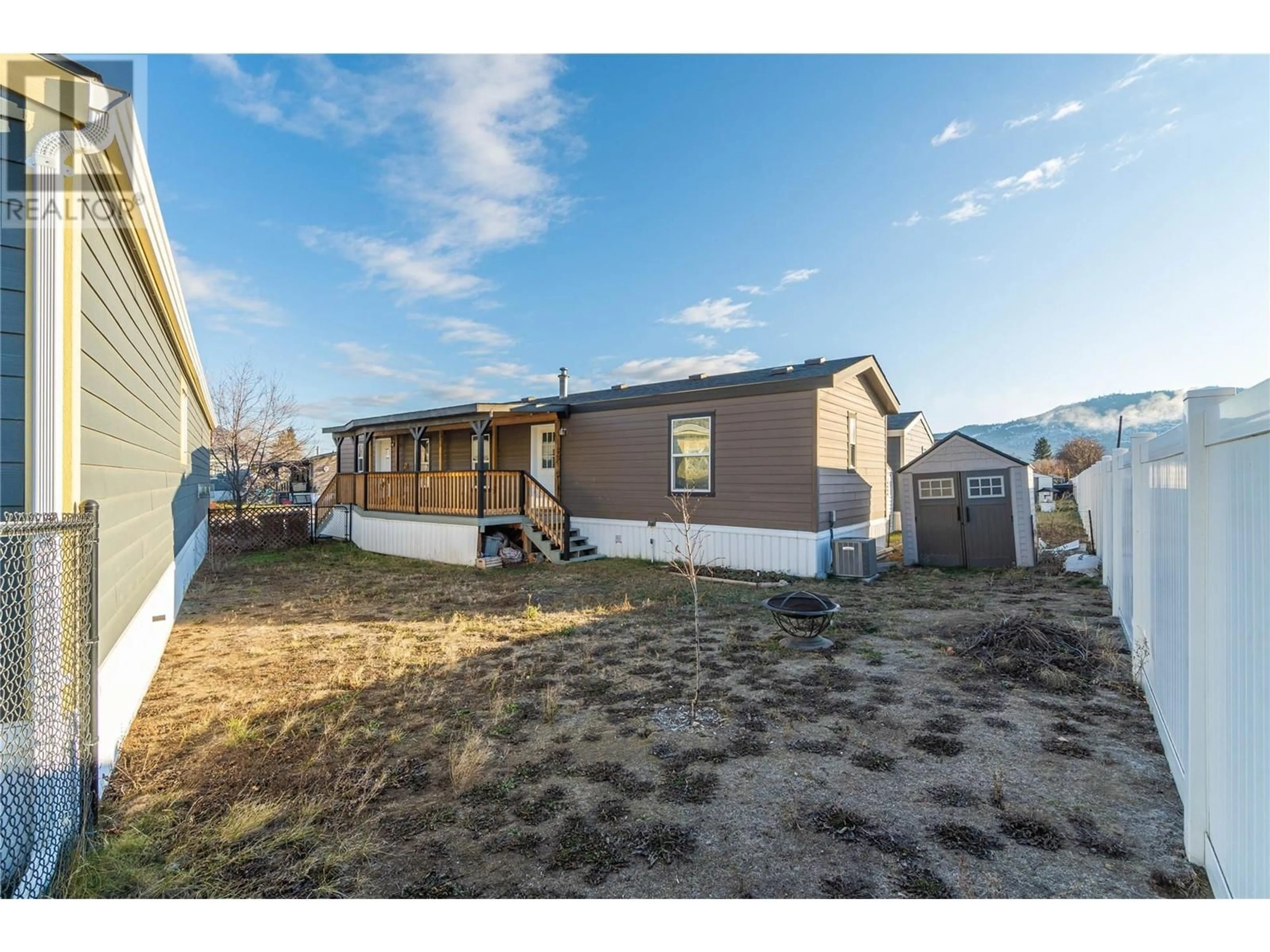 A pic from outside/outdoor area/front of a property/back of a property/a pic from drone, mountain view for 8 - 1781 ORD ROAD, Kamloops British Columbia V2B0E8
