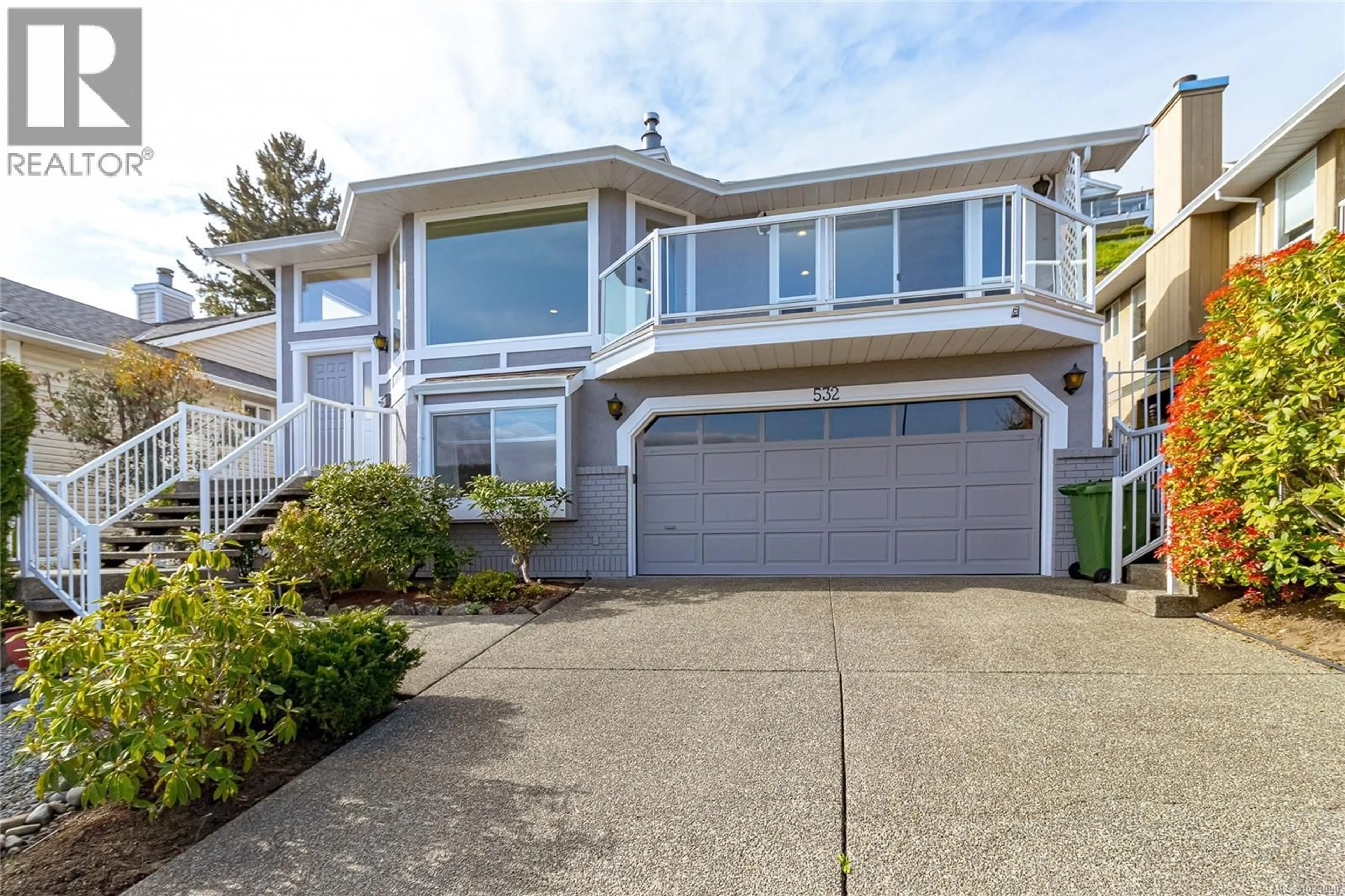 Home with vinyl exterior material, street for 532 MARINE VIEW, Cobble Hill British Columbia V8H0K8