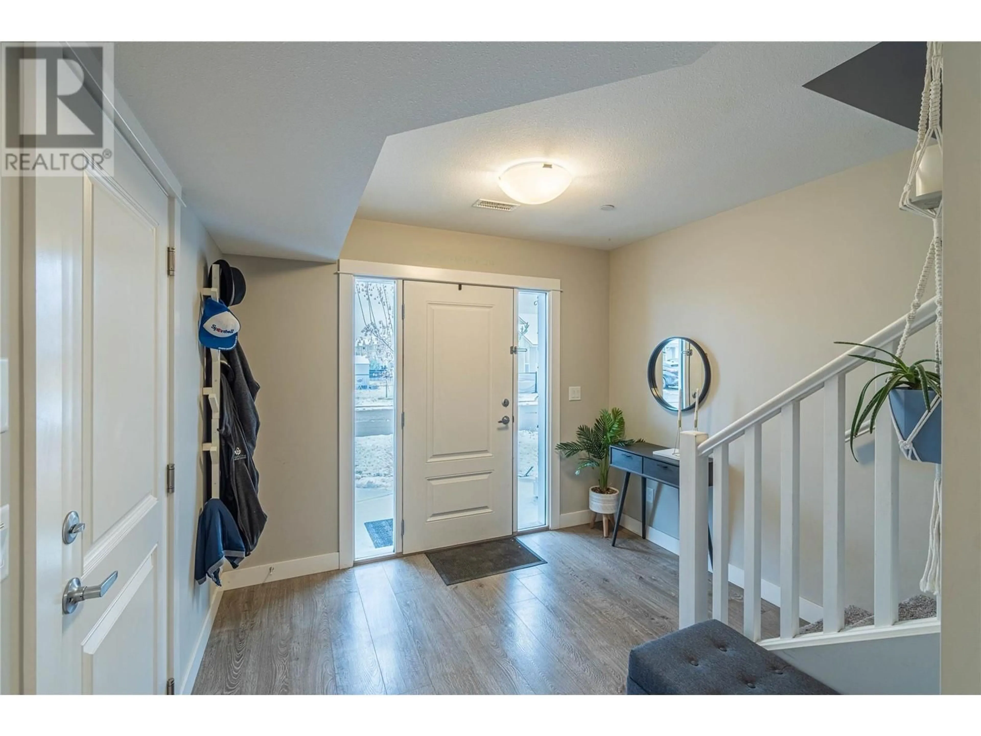 Indoor entryway for 8800 DALLAS Drive Unit# 137, Kamloops British Columbia V2C0G8