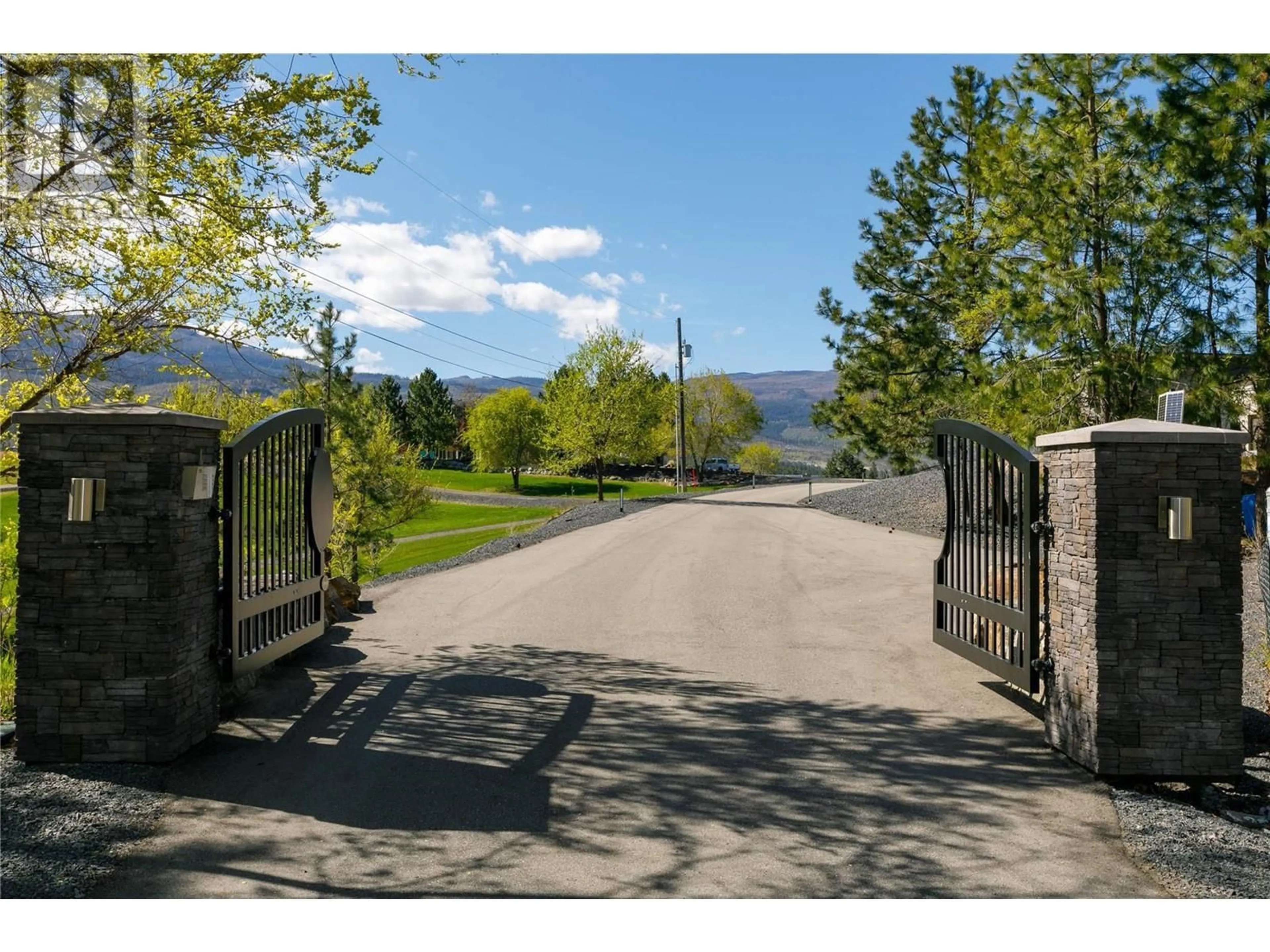 Unknown for 2375 Grantham Road, Kelowna British Columbia V1W4B7