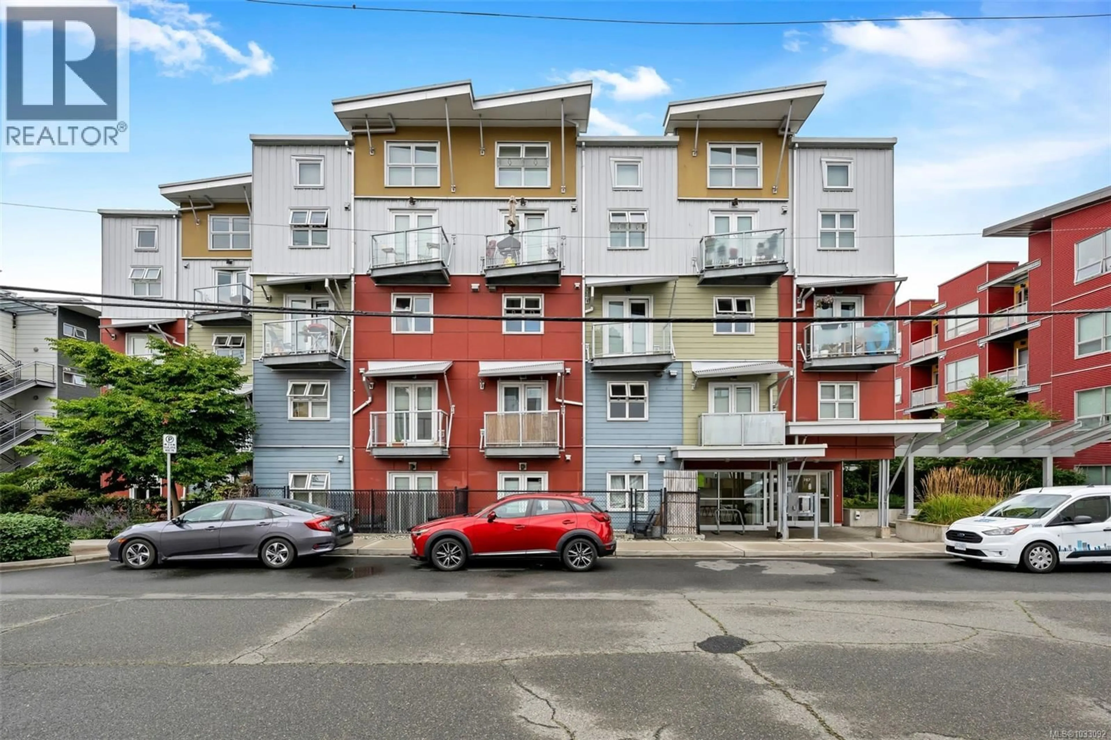 Unknown for 204 - 787 TYEE ROAD, Victoria British Columbia V9A7R5