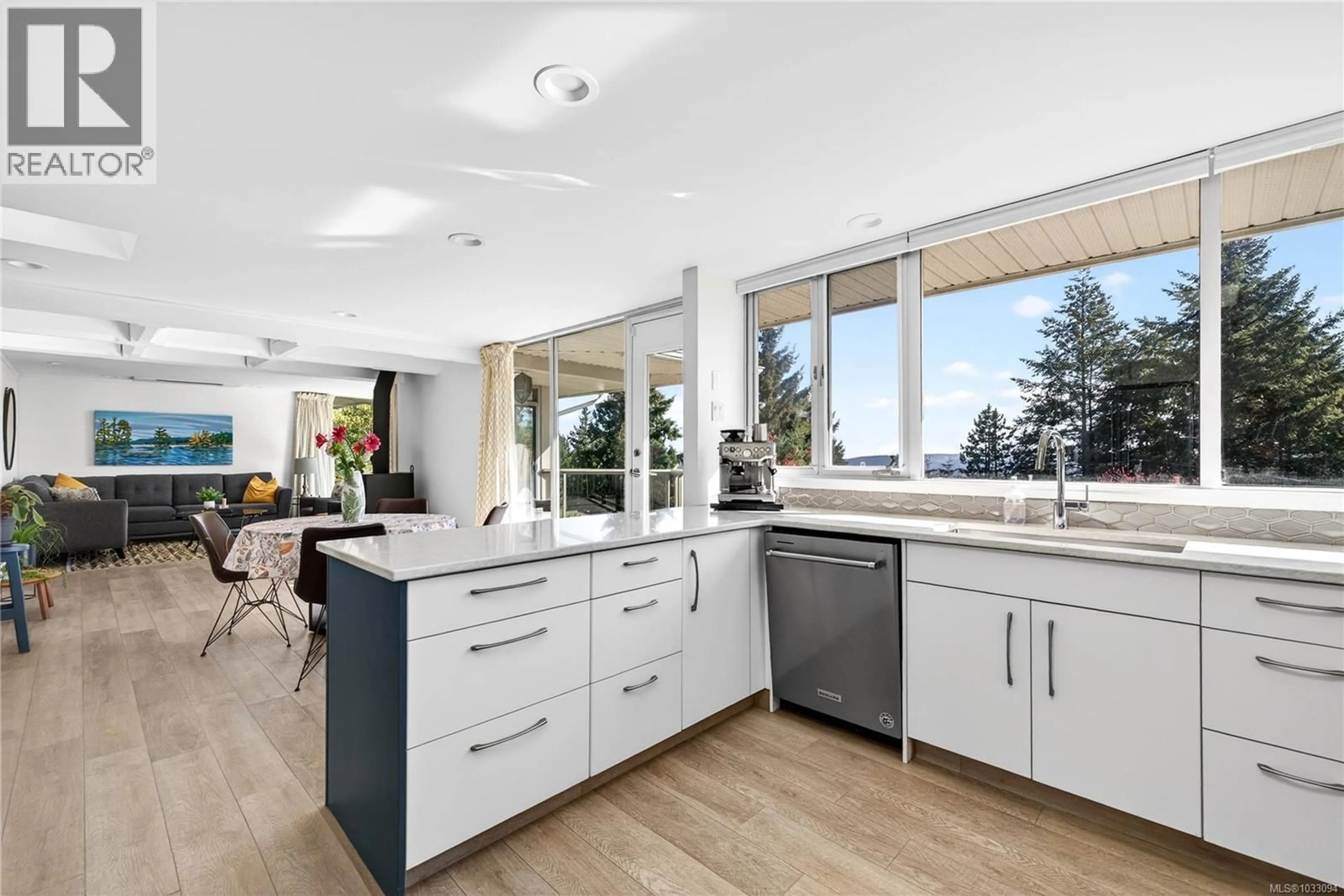 Open concept kitchen, ceramic/tile floor for 151 DEVINE DRIVE, Salt Spring British Columbia V8K2H5