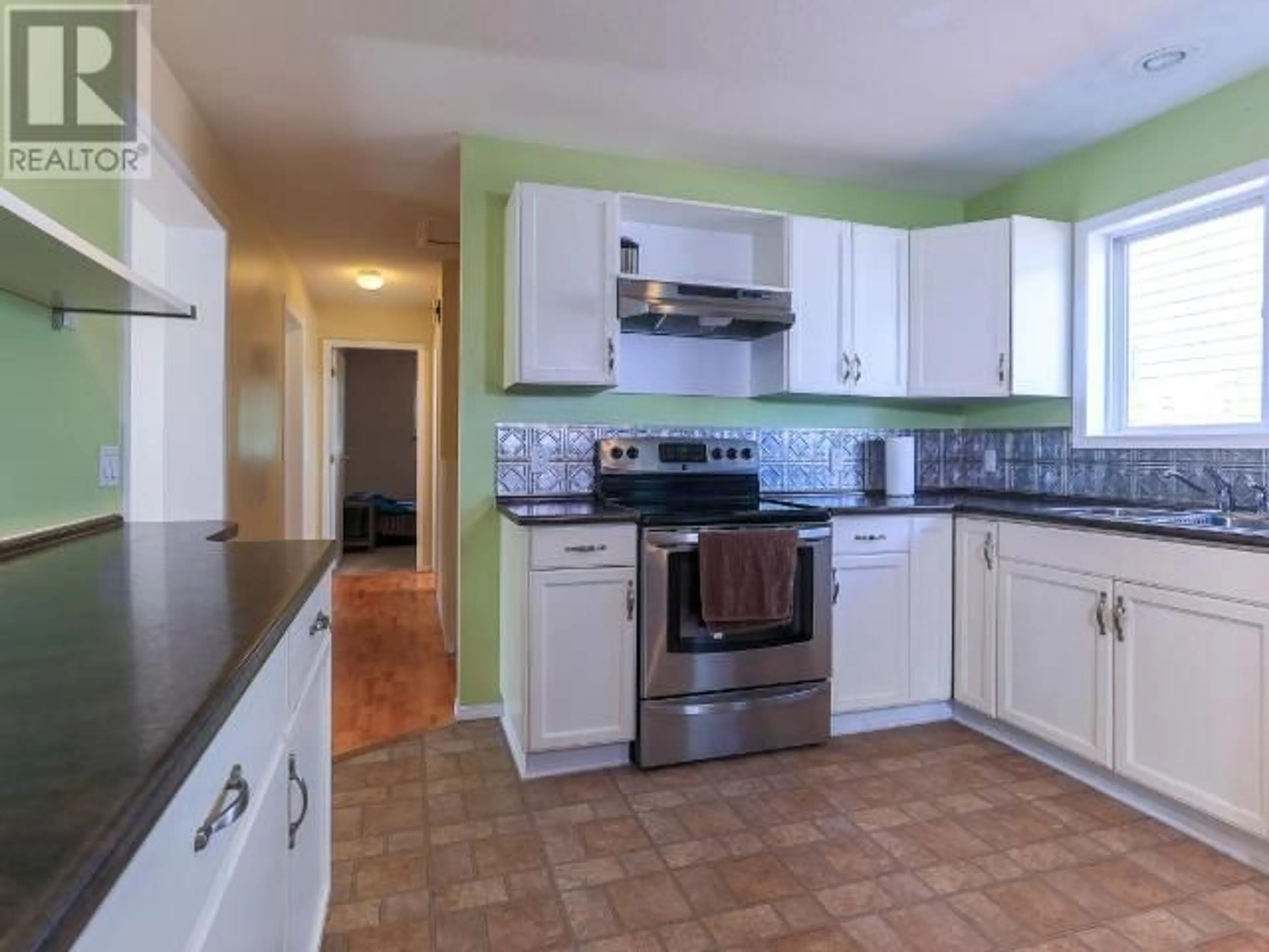 Standard kitchen, unknown for 878 Eagleson Crescent Lot# 12, Lillooet British Columbia V0K1V0