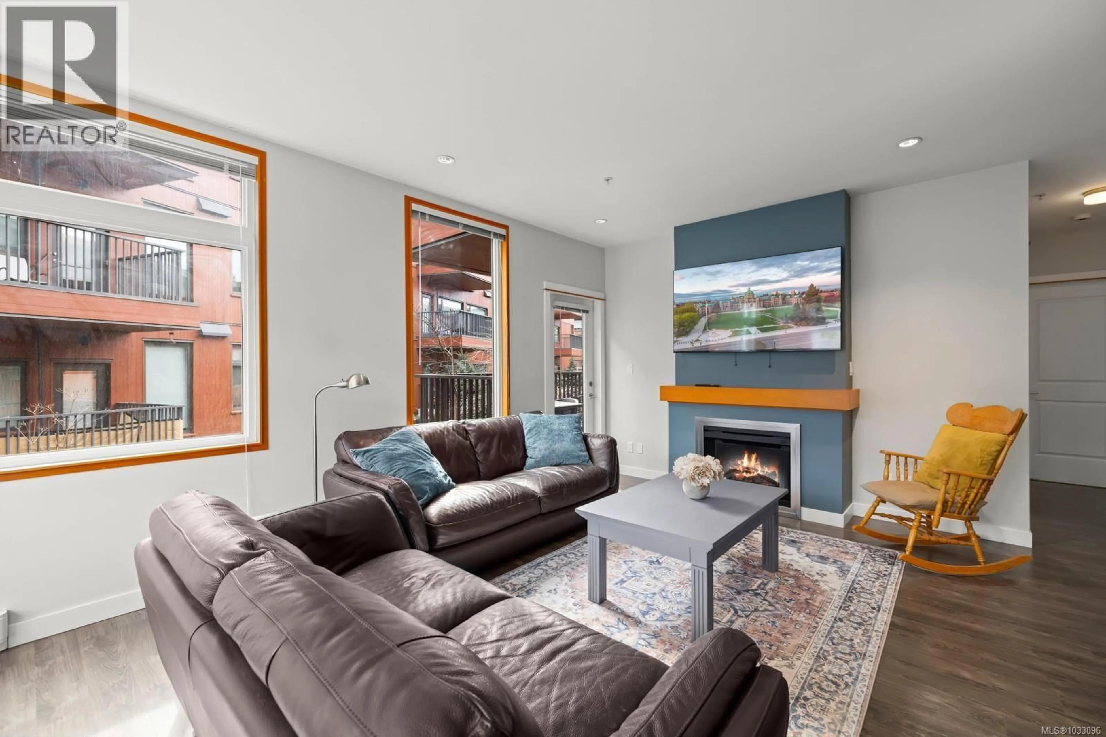 Living room with furniture, unknown for 207 - 150 NURSERY HILL DRIVE, View Royal British Columbia V9B0P2