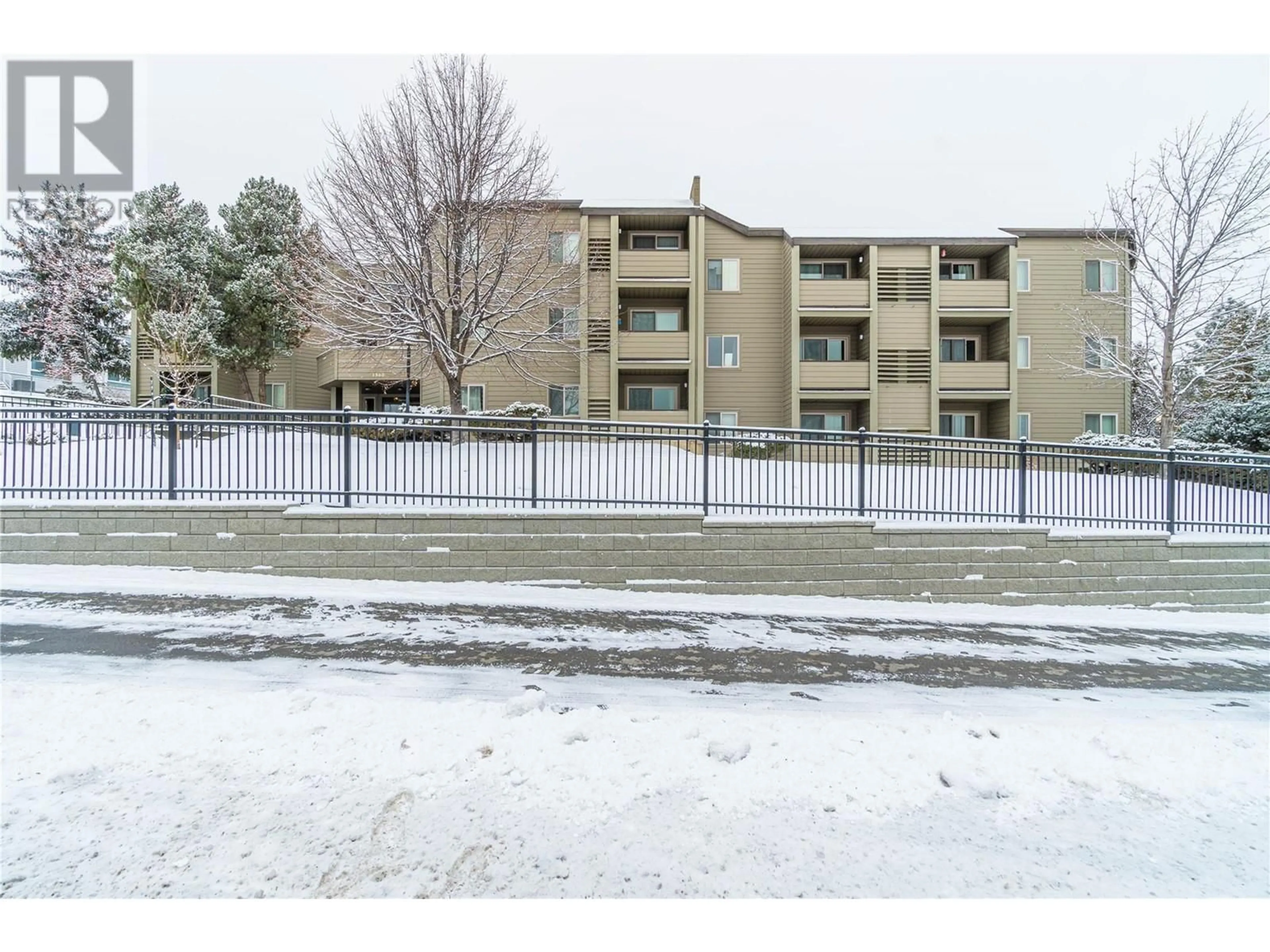 Unknown for 1560 SUMMIT Drive Unit# 104, Kamloops British Columbia V2E1R5