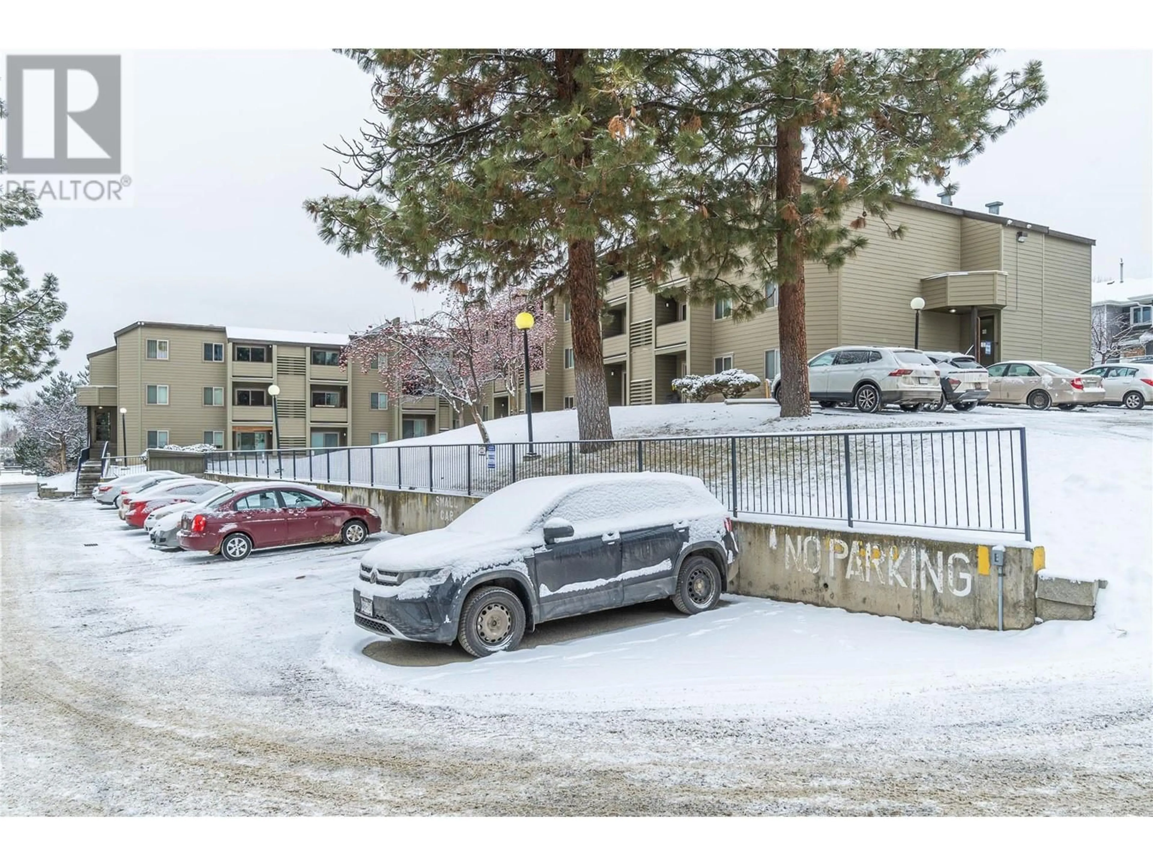 Parking for 1560 SUMMIT Drive Unit# 104, Kamloops British Columbia V2E1R5