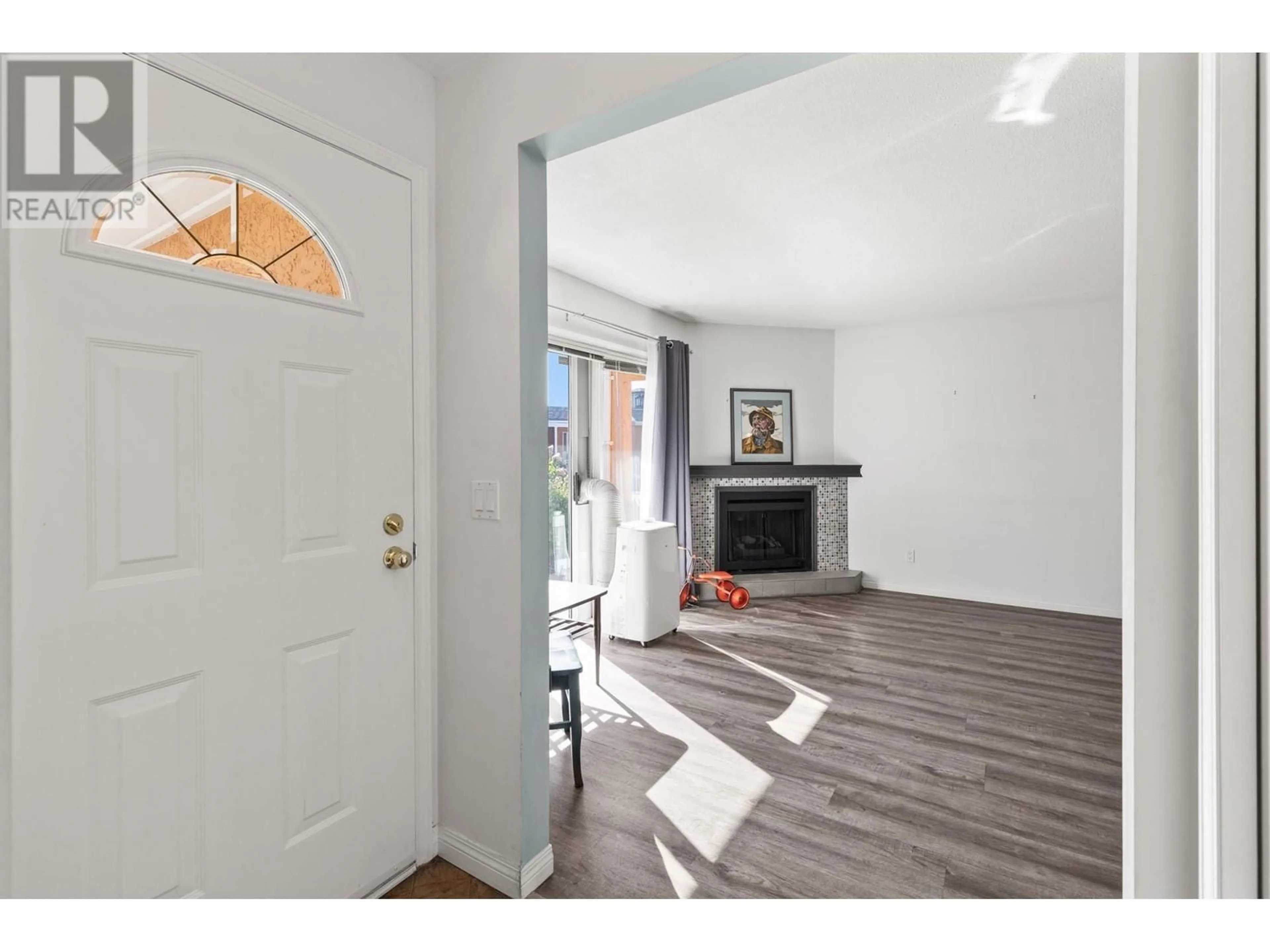 Indoor entryway for 2433 Ingram Road Unit# 16, West Kelowna British Columbia V4T1L4