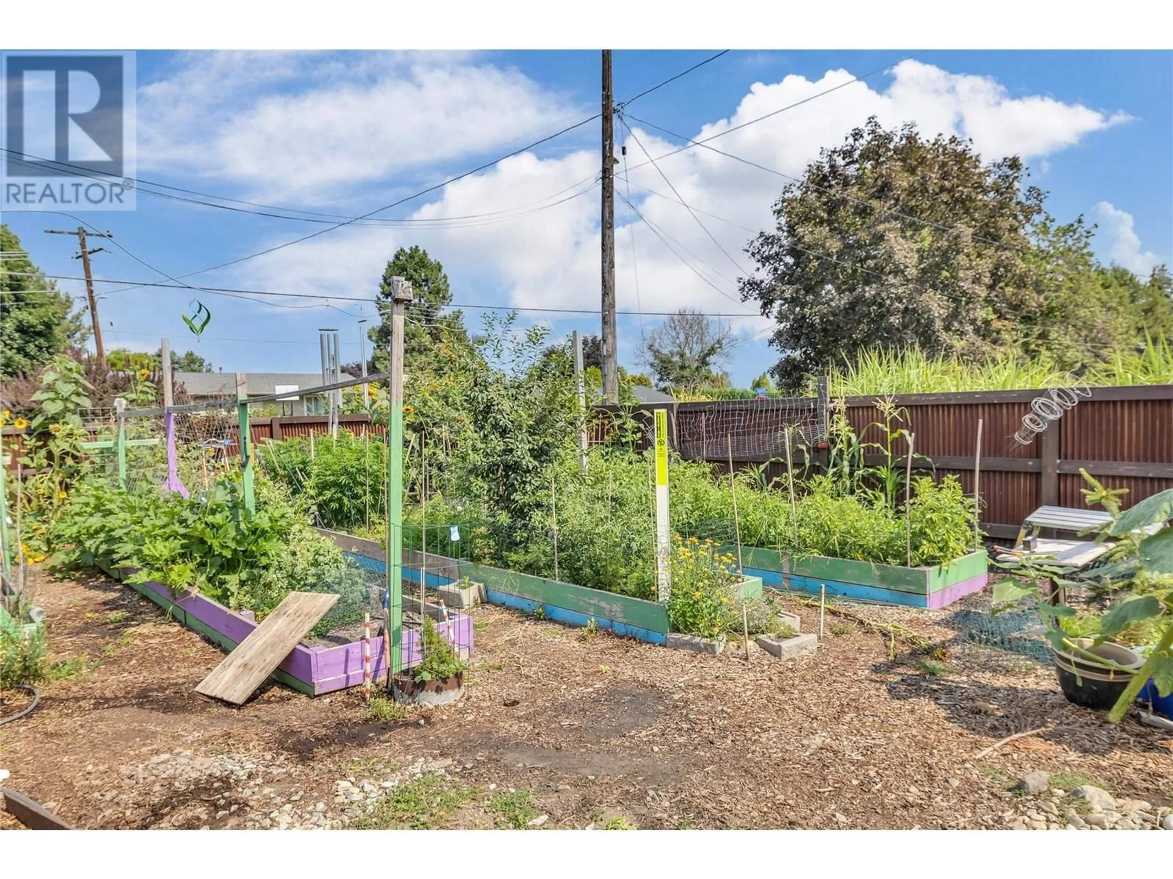 A pic from outside/outdoor area/front of a property/back of a property/a pic from drone, street for 4302 Hazell Road, Kelowna British Columbia V1W1P8