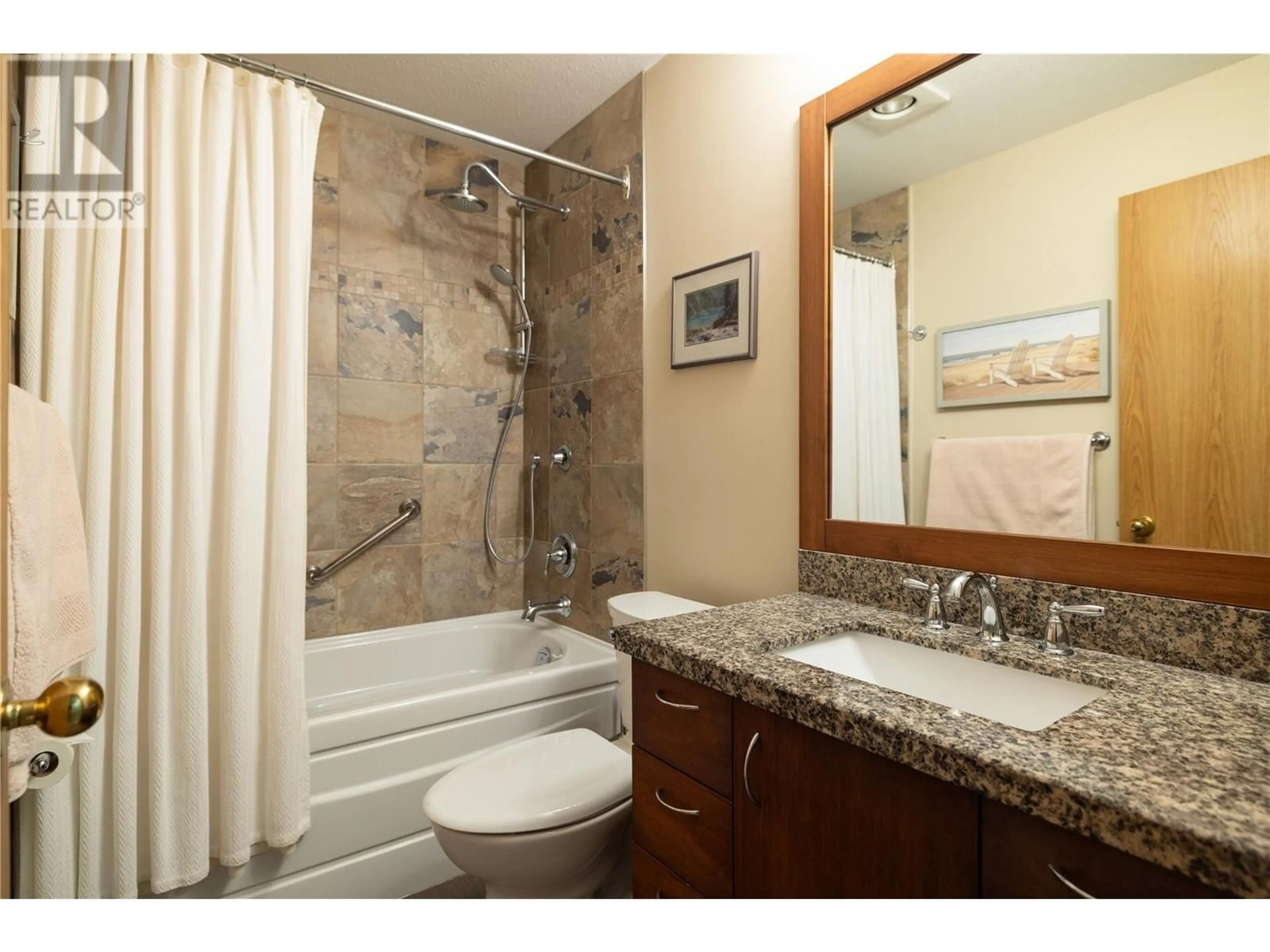 Standard bathroom, ceramic/tile floor for 1450 Bertram Street Unit# 412, Kelowna British Columbia V1Y8R9