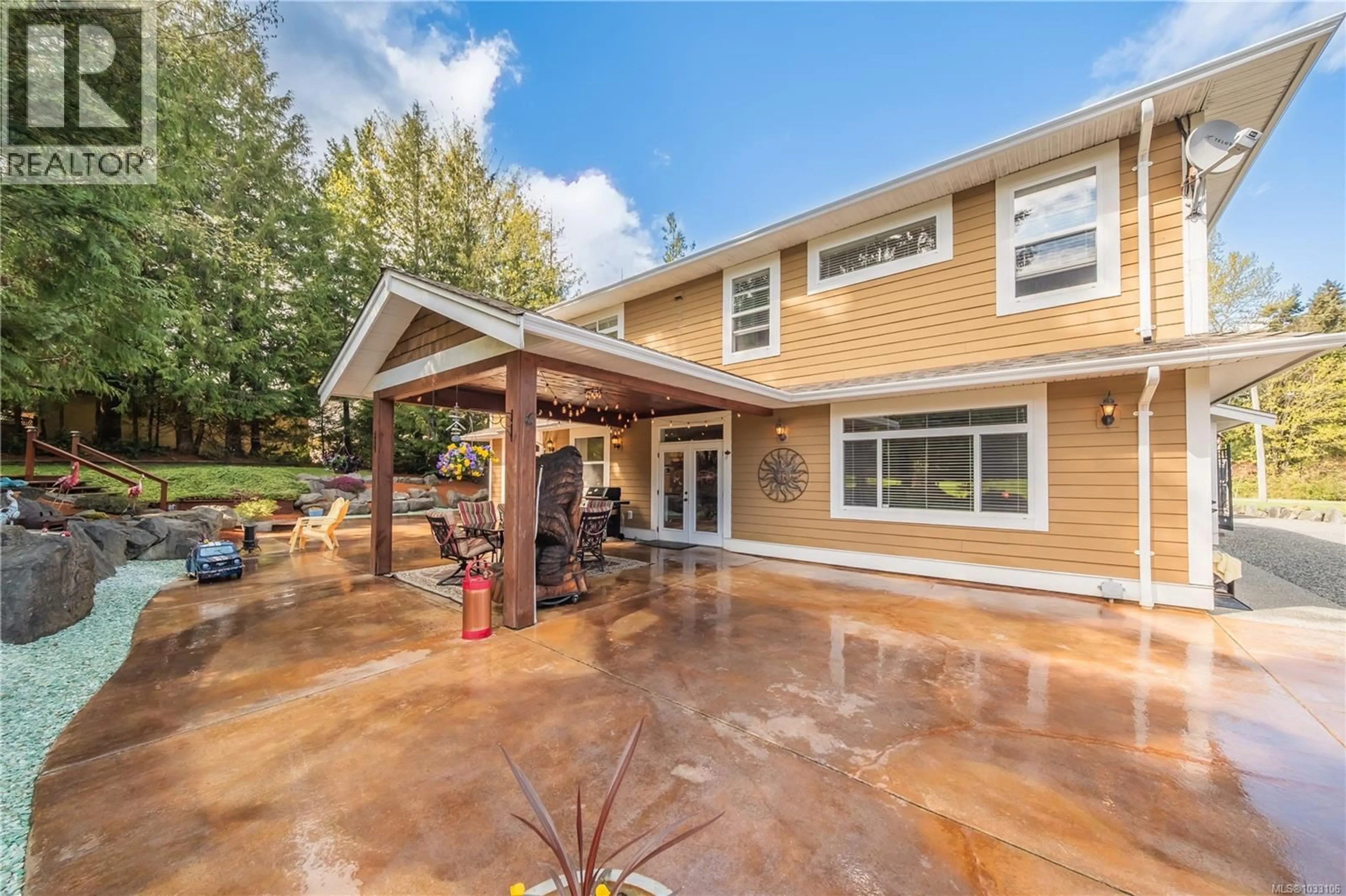 Patio, unknown for 2375 MORLAND ROAD, Nanaimo British Columbia V9X1J1