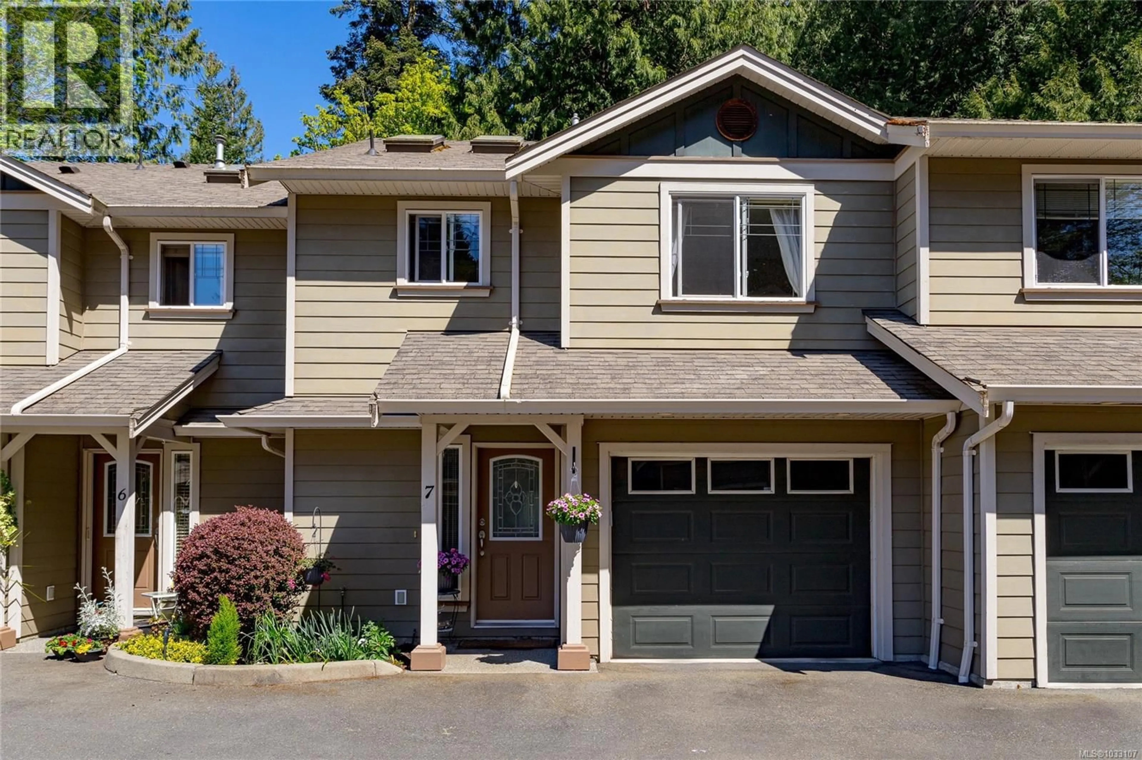 Home with vinyl exterior material, street for 7 - 199 ATKINS ROAD, View Royal British Columbia V9B2Z9