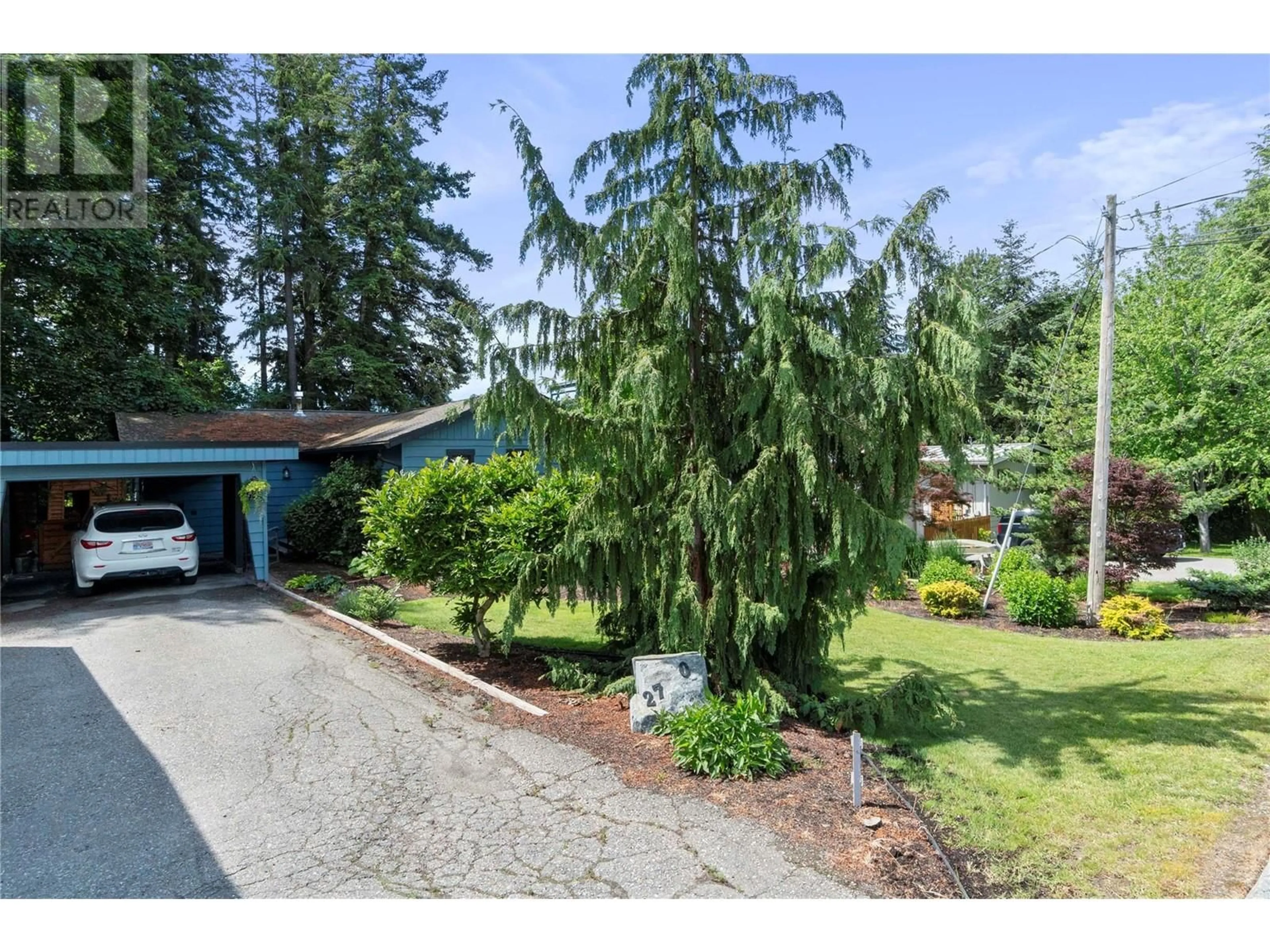 A pic from outside/outdoor area/front of a property/back of a property/a pic from drone, unknown for 2740 25th Avenue NE, Salmon Arm British Columbia V1E3C7