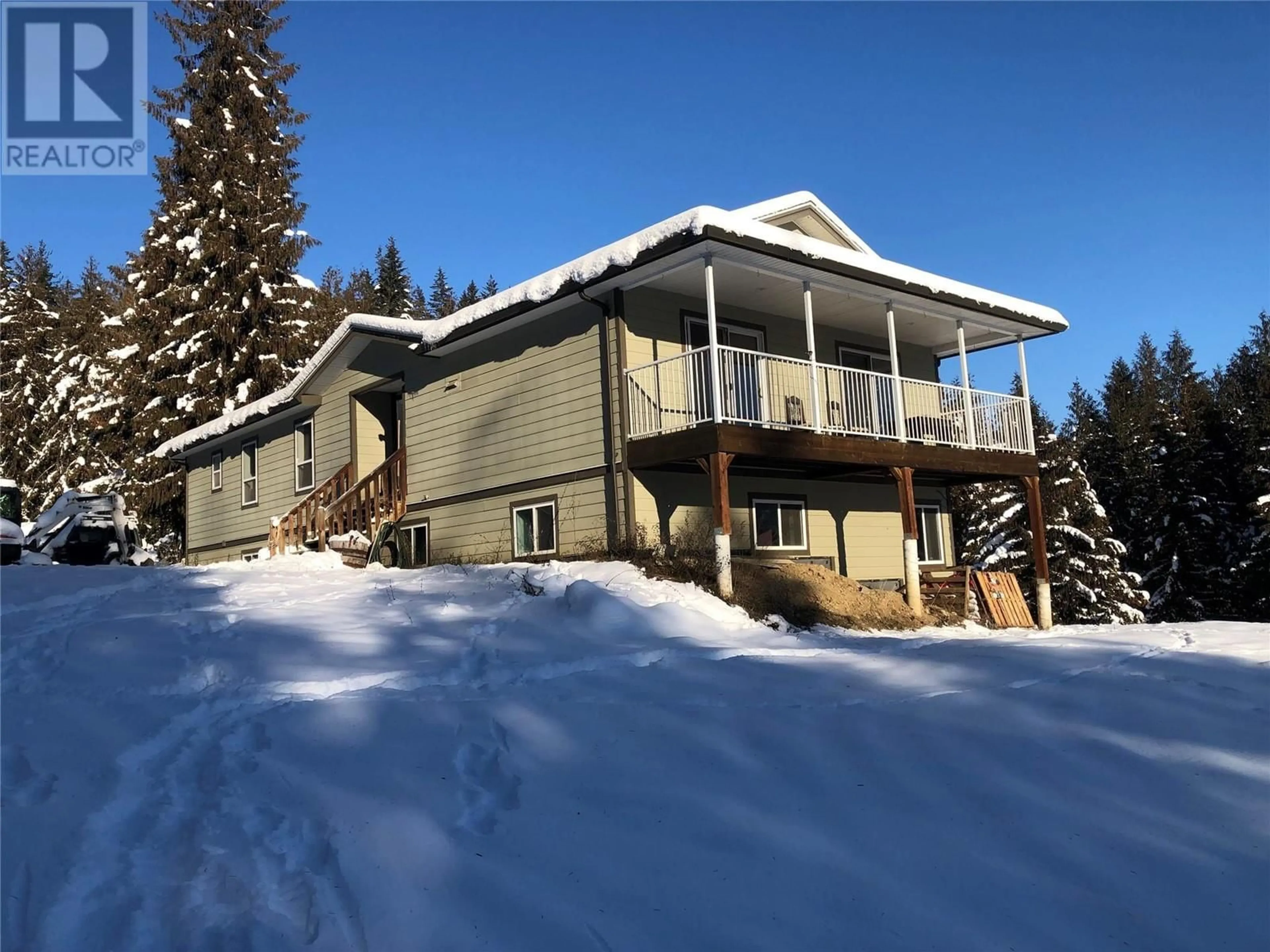 A pic from outside/outdoor area/front of a property/back of a property/a pic from drone, unknown for 31 VIOLET ROAD, Grindrod British Columbia V0E1Y0