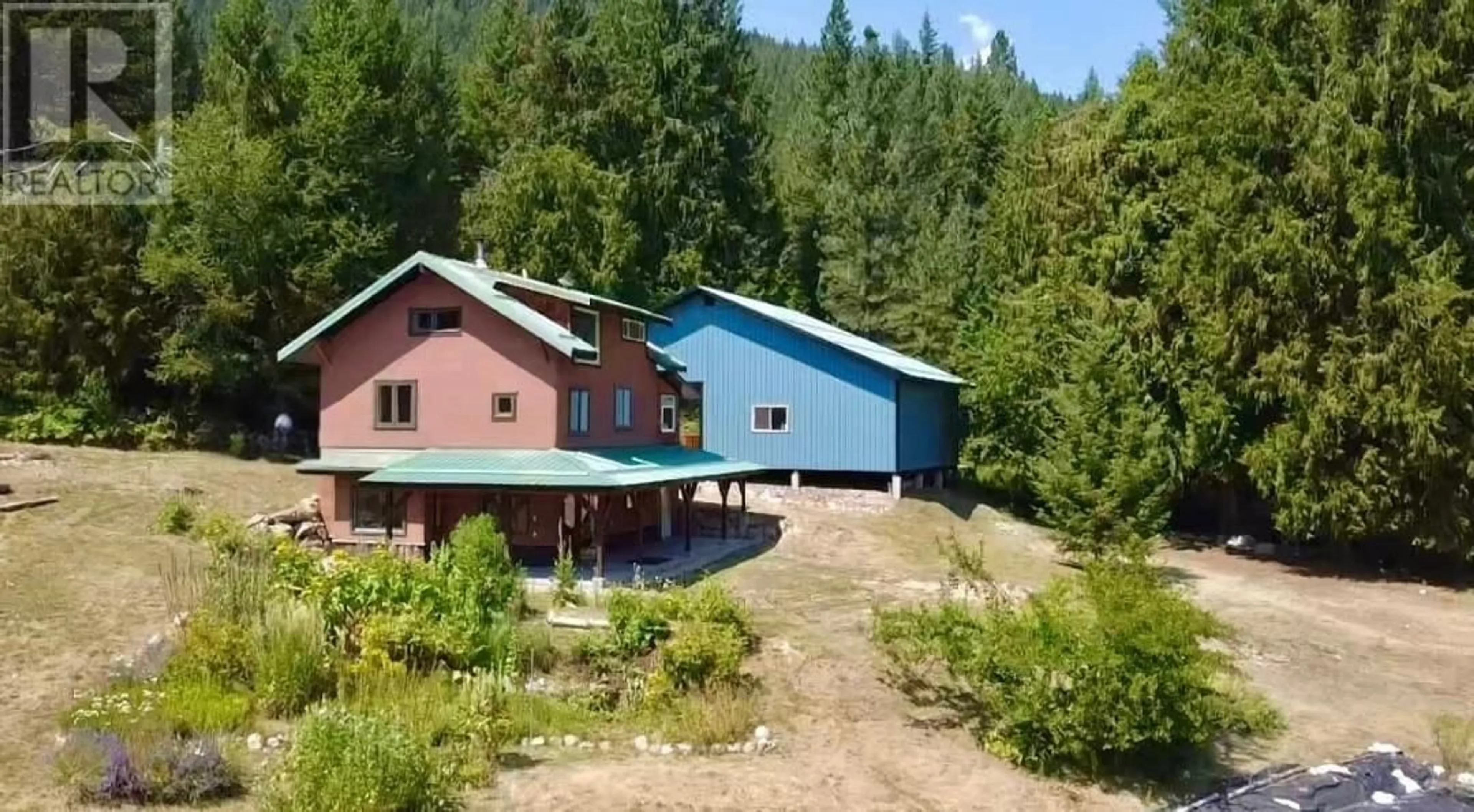 A pic from outside/outdoor area/front of a property/back of a property/a pic from drone, mountain view for 6236 MCKEAN Road, Winlaw British Columbia V0G2J0