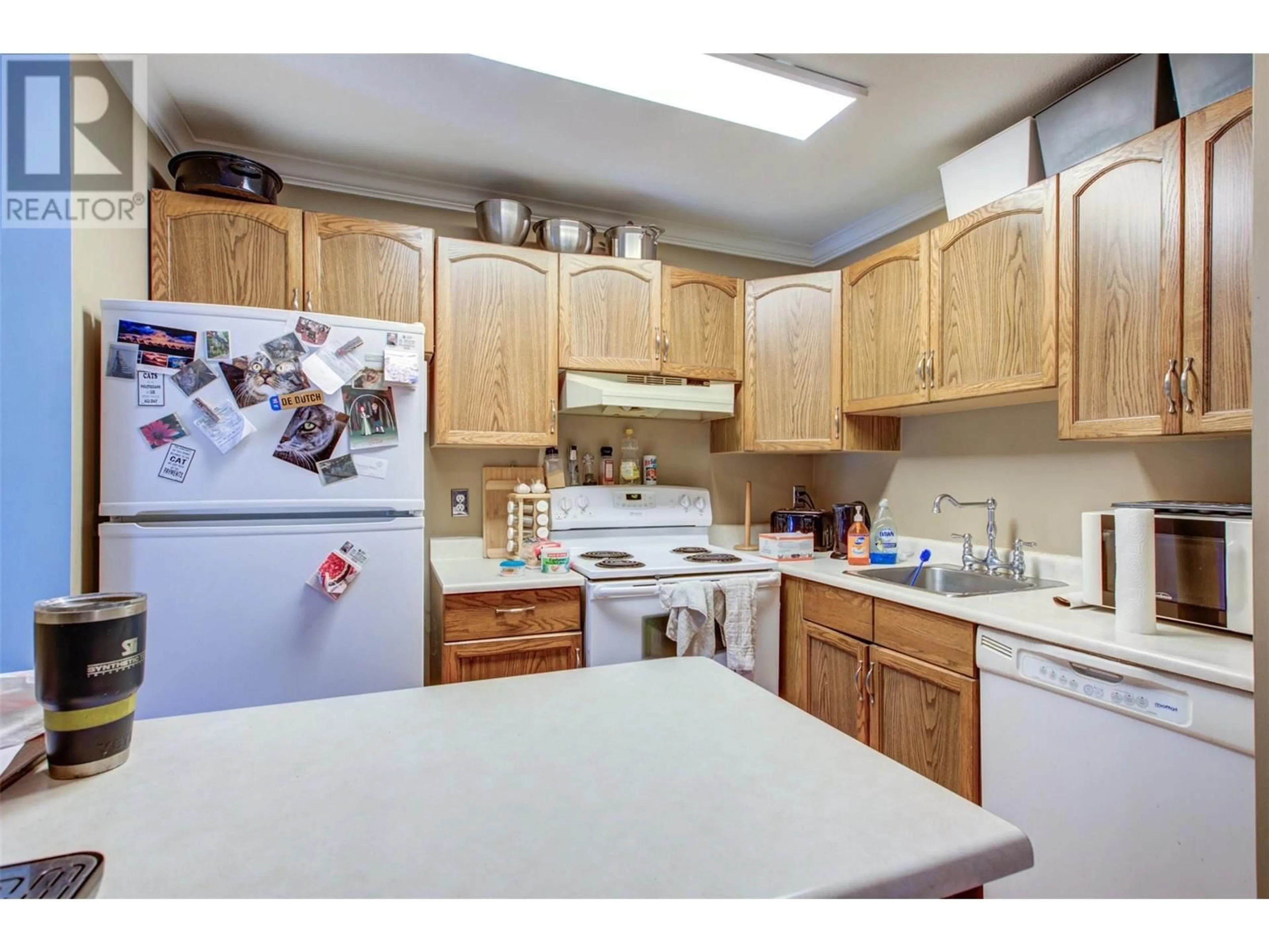 Standard kitchen, unknown for 735 Cook Road Unit# 206D, Kelowna British Columbia V1W3G6