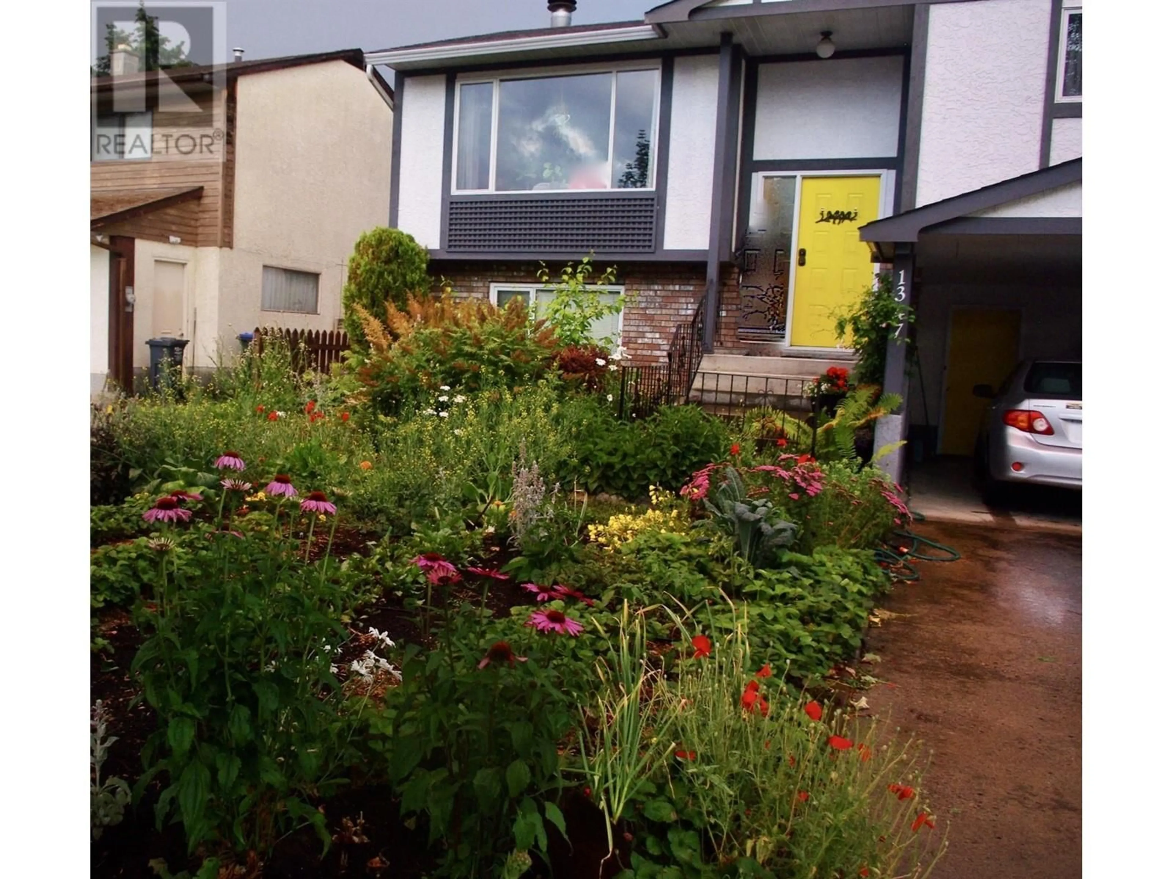 Unknown for 1347 SPRINGFIELD ROAD, Kelowna British Columbia V1Y5V2