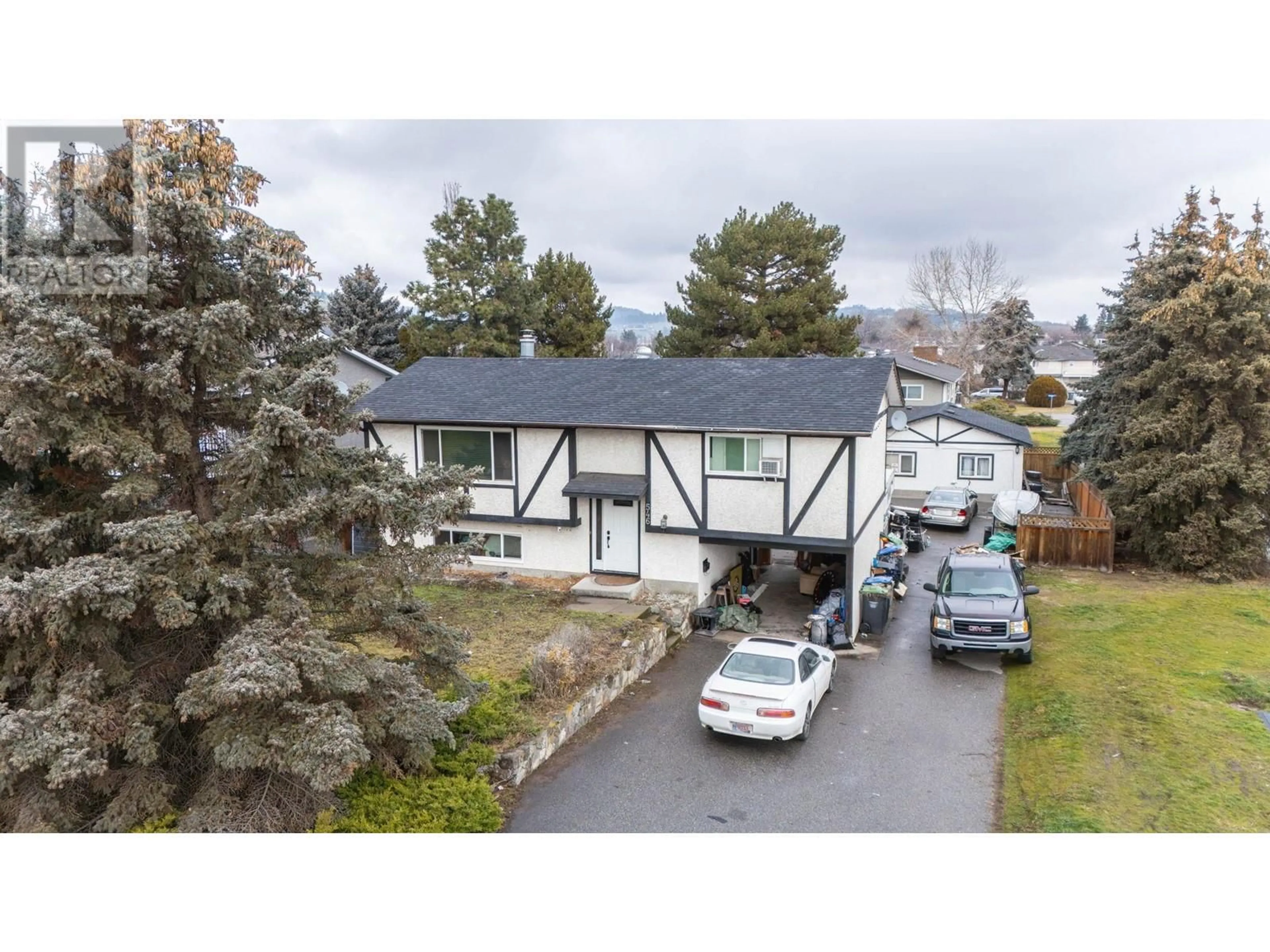 A pic from outside/outdoor area/front of a property/back of a property/a pic from drone, mountain view for 546 McWilliams Road, Kelowna British Columbia V1X5Y6