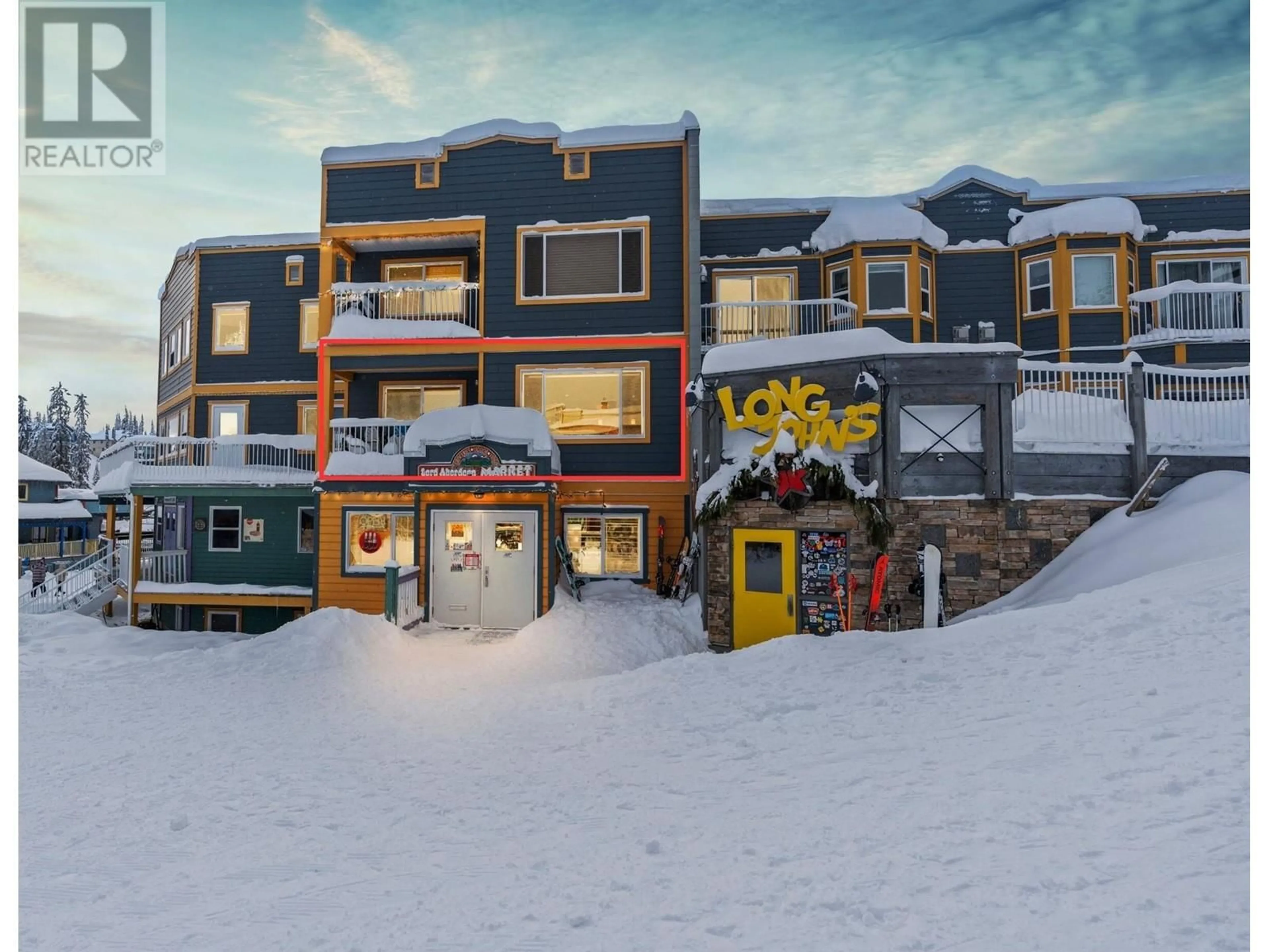 A pic from outside/outdoor area/front of a property/back of a property/a pic from drone, street for 225 - 139 MAIN STREET, Silver Star British Columbia V1B3M1