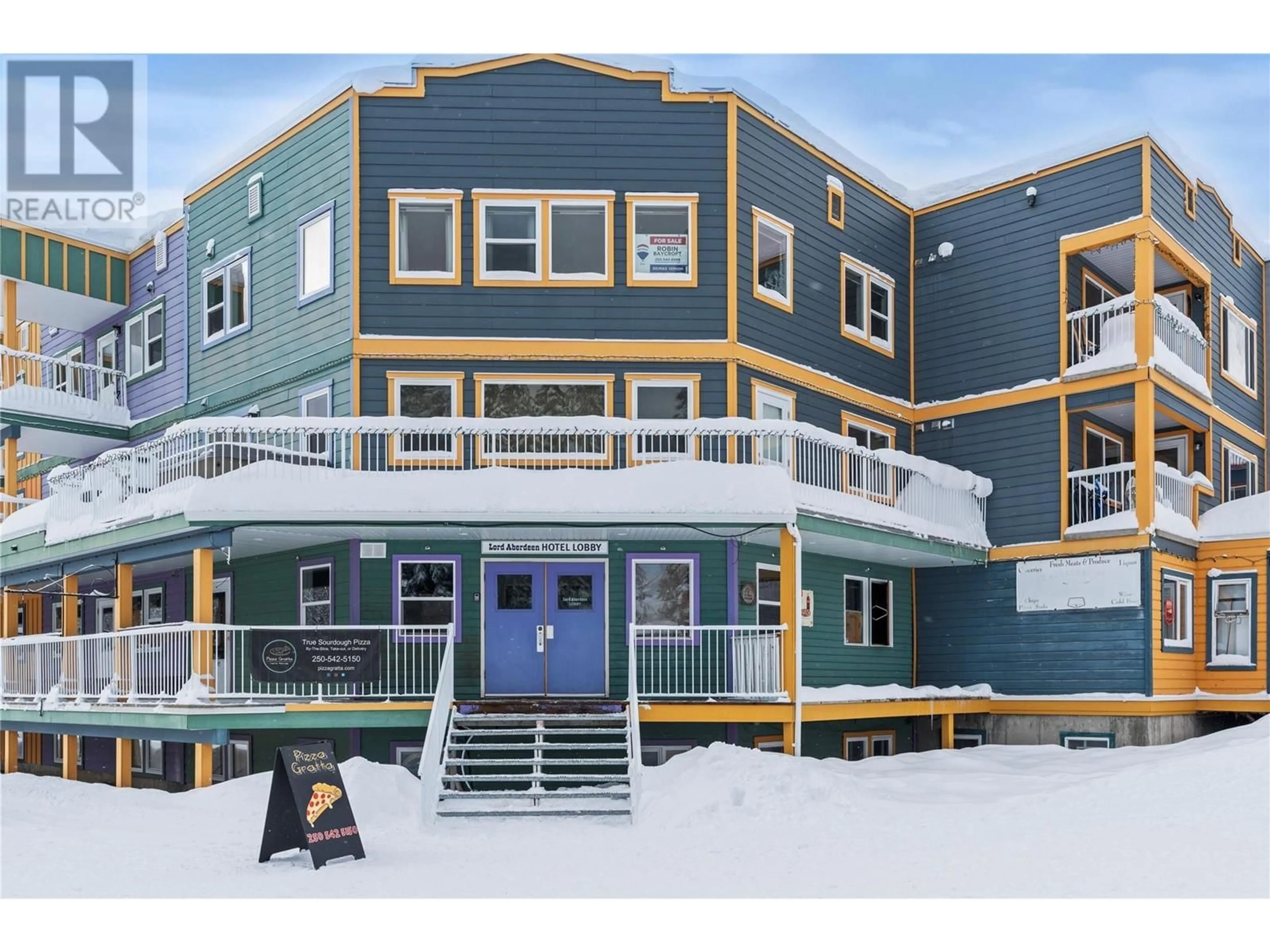 Home with vinyl exterior material, building for 225 - 139 MAIN STREET, Silver Star British Columbia V1B3M1