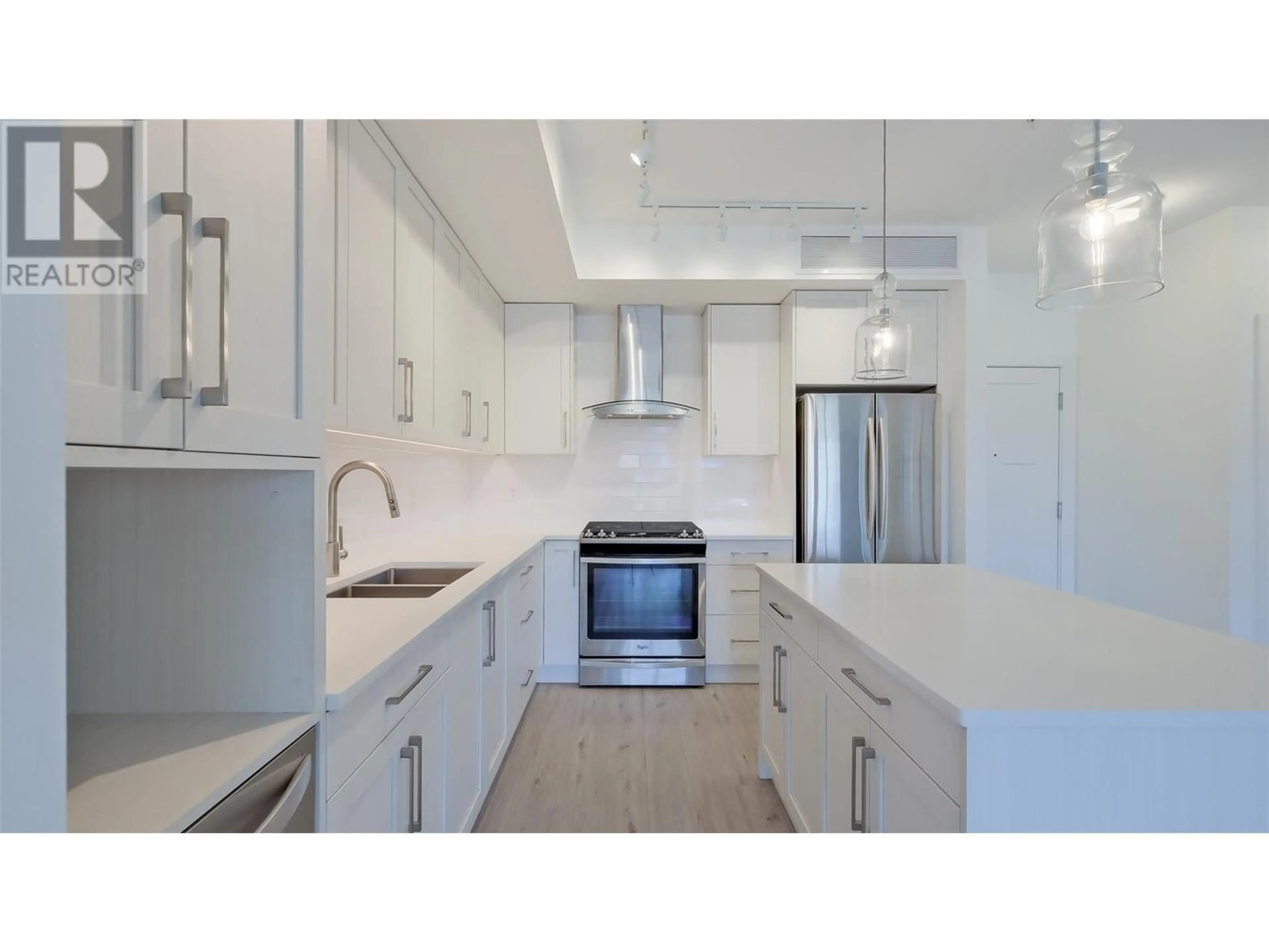 Open concept kitchen, unknown for 4380 Lakeshore Road Unit# 209, Kelowna British Columbia V1W5N3